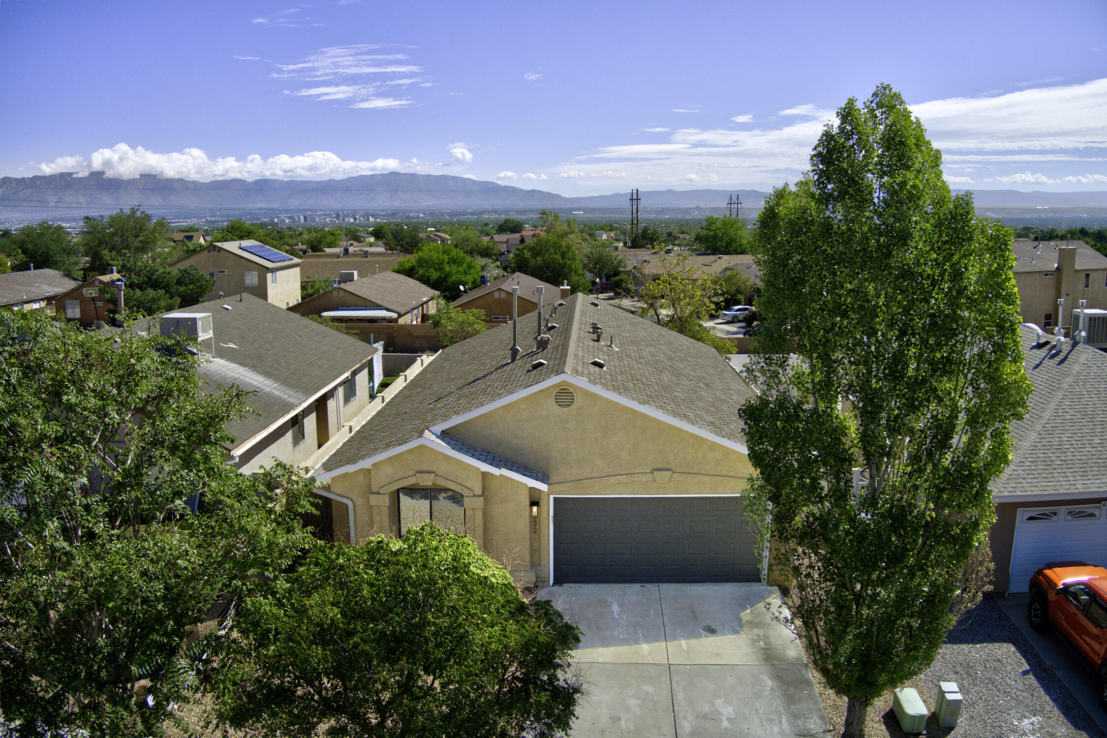 632 Foyt Drive SW
