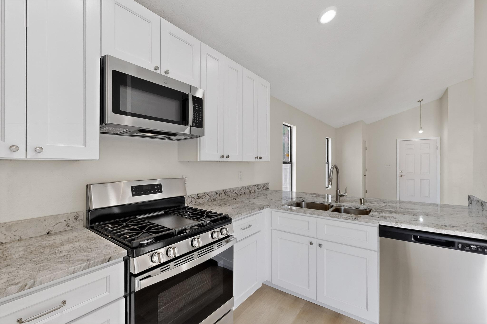 9745 Westbound Avenue SW