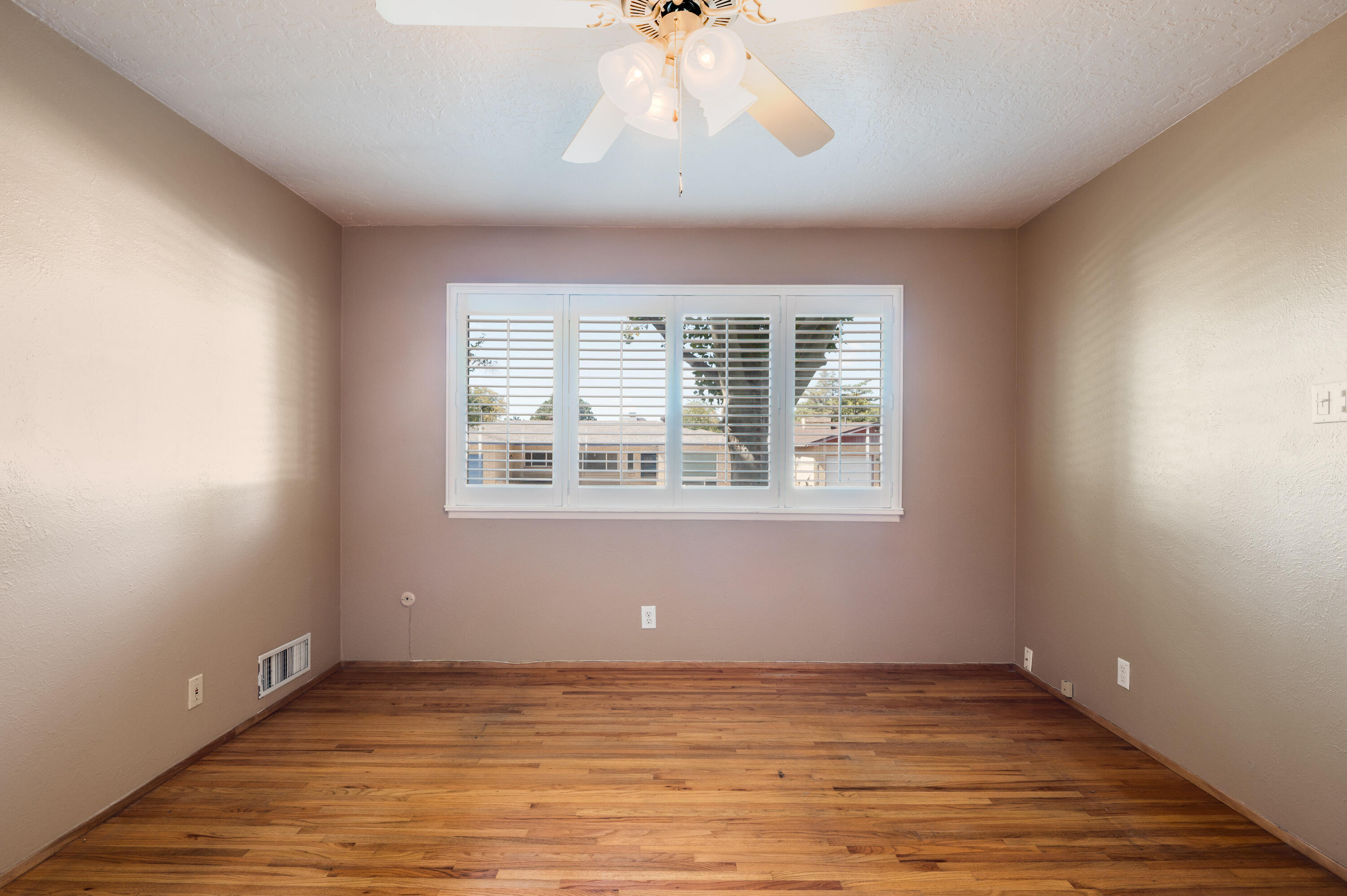 2912 MESILLA Street NE