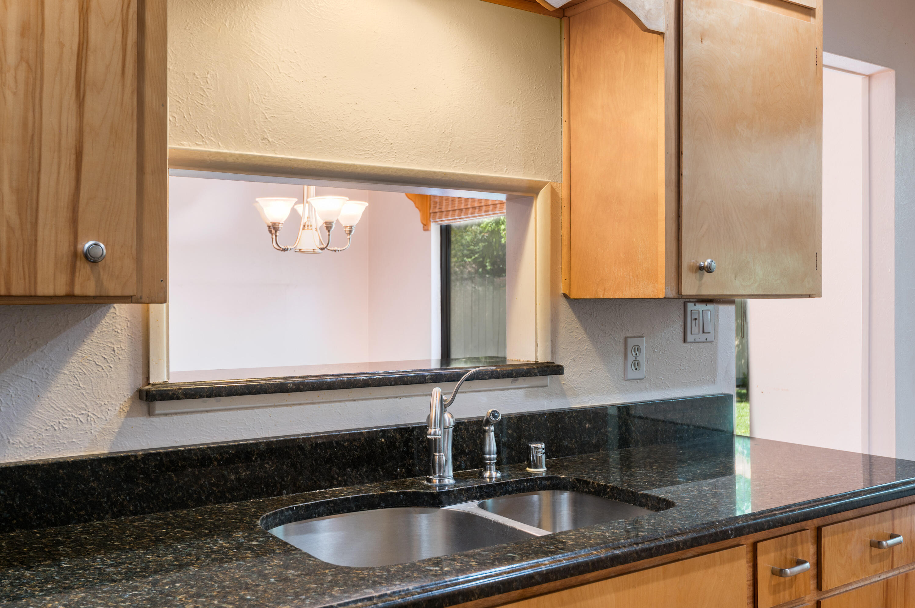 2912 MESILLA Street NE