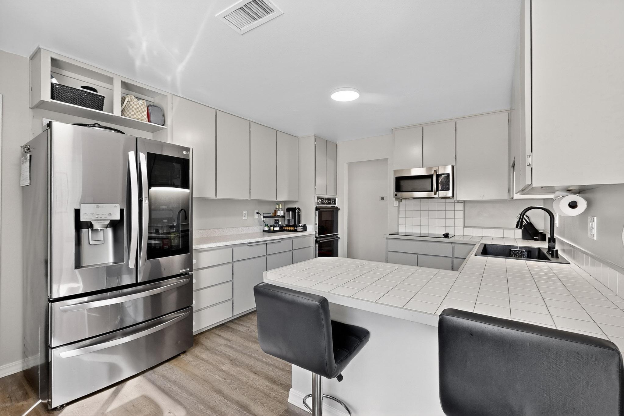 7613 Summer Avenue NE