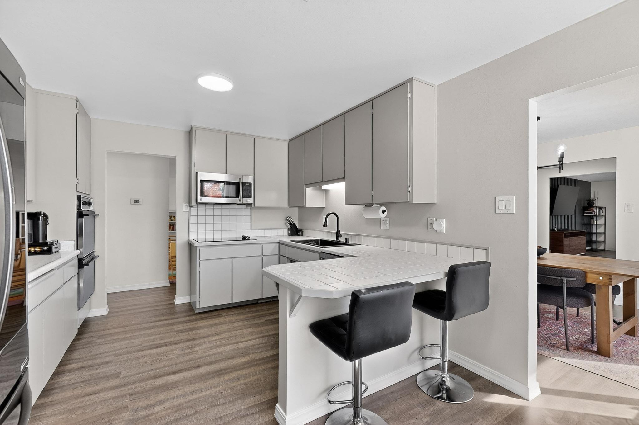 7613 Summer Avenue NE