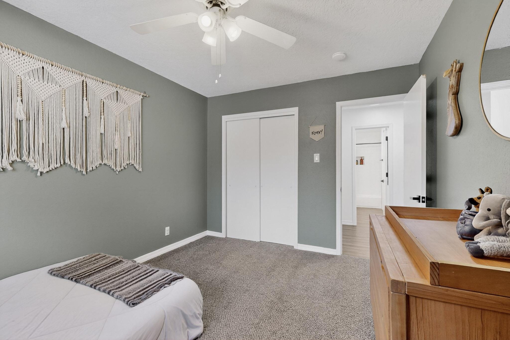 7613 Summer Avenue NE