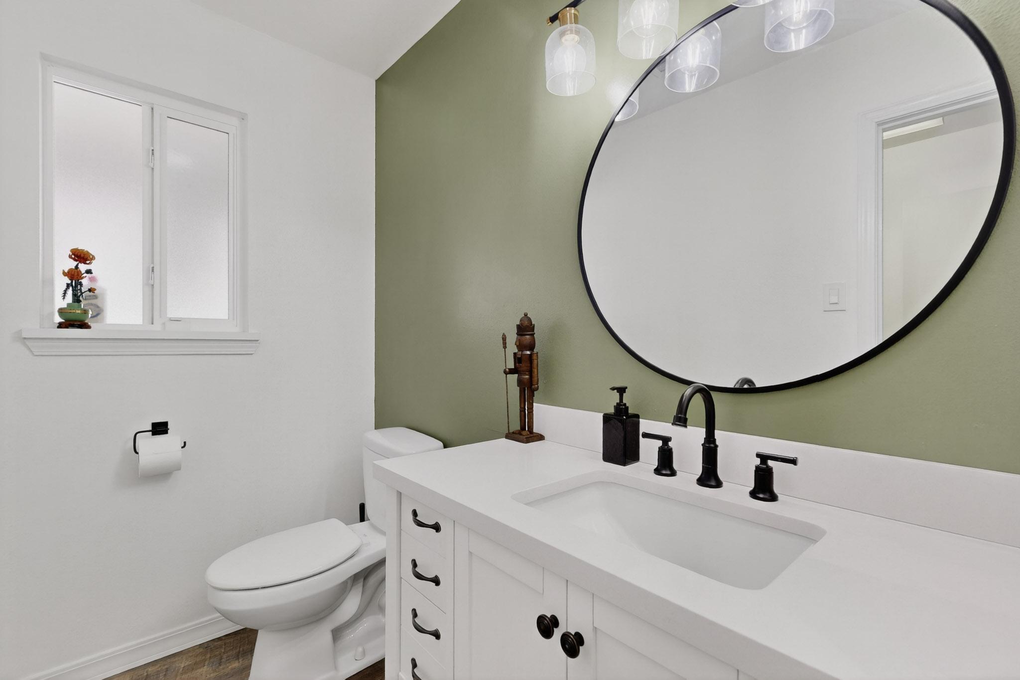 7613 Summer Avenue NE