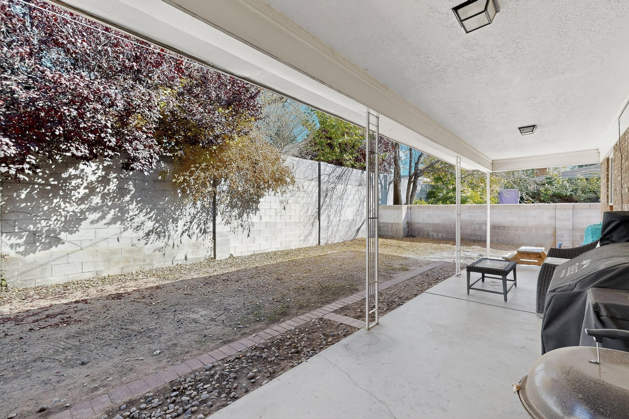 7613 Summer Avenue NE