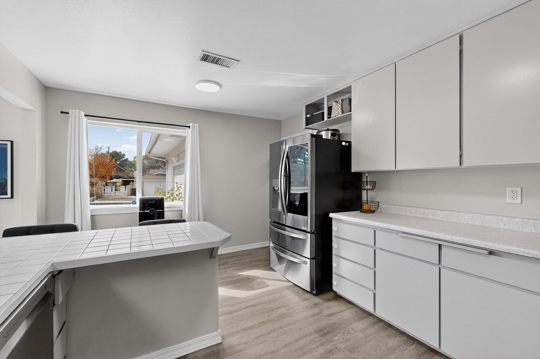 7613 Summer Avenue NE