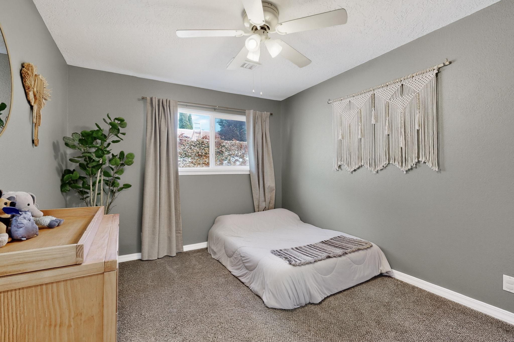 7613 Summer Avenue NE