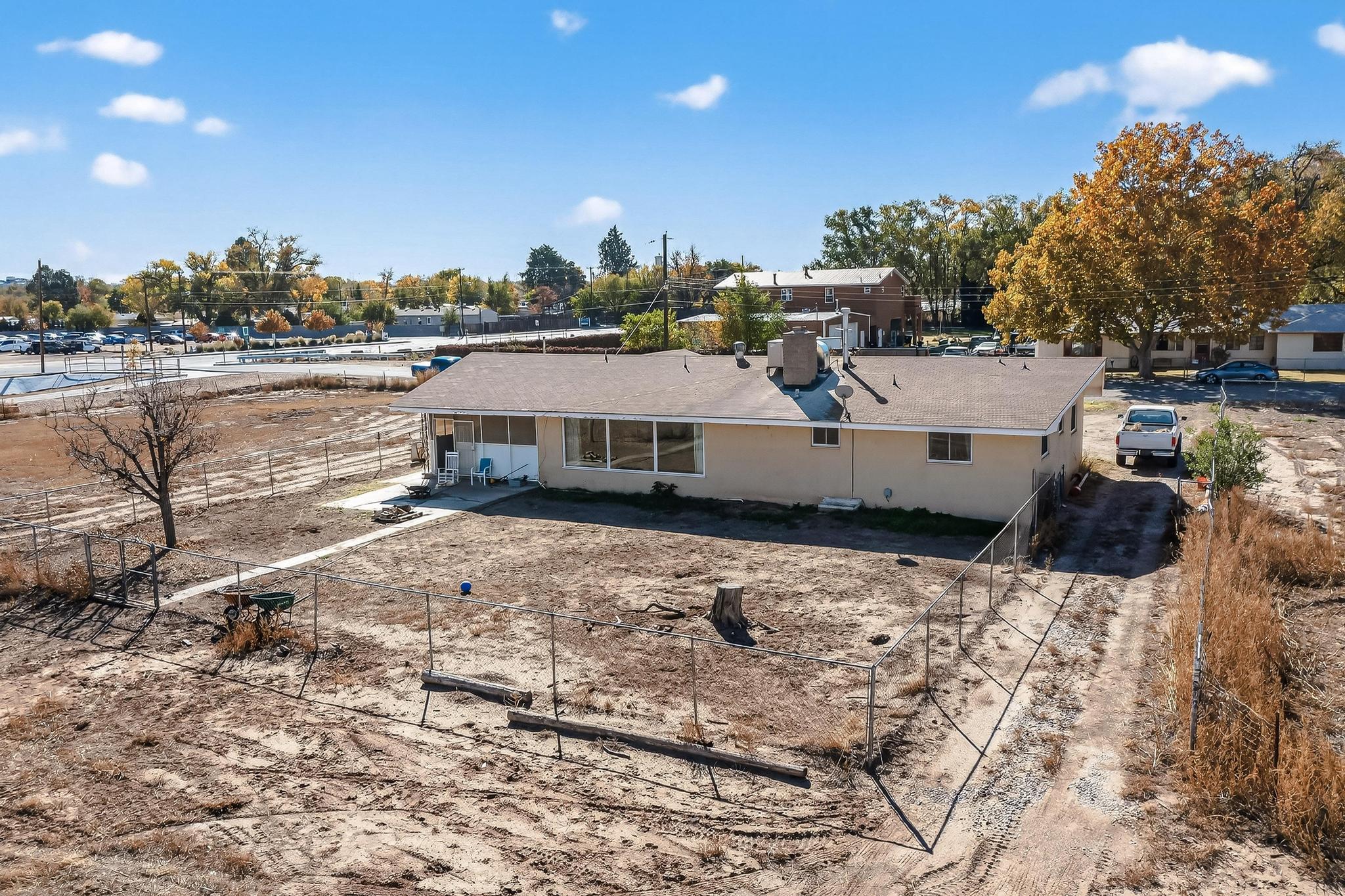 221 Homeland Road NW