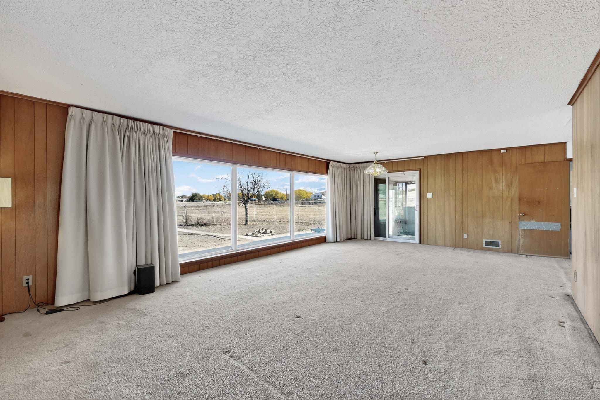 221 Homeland Road NW