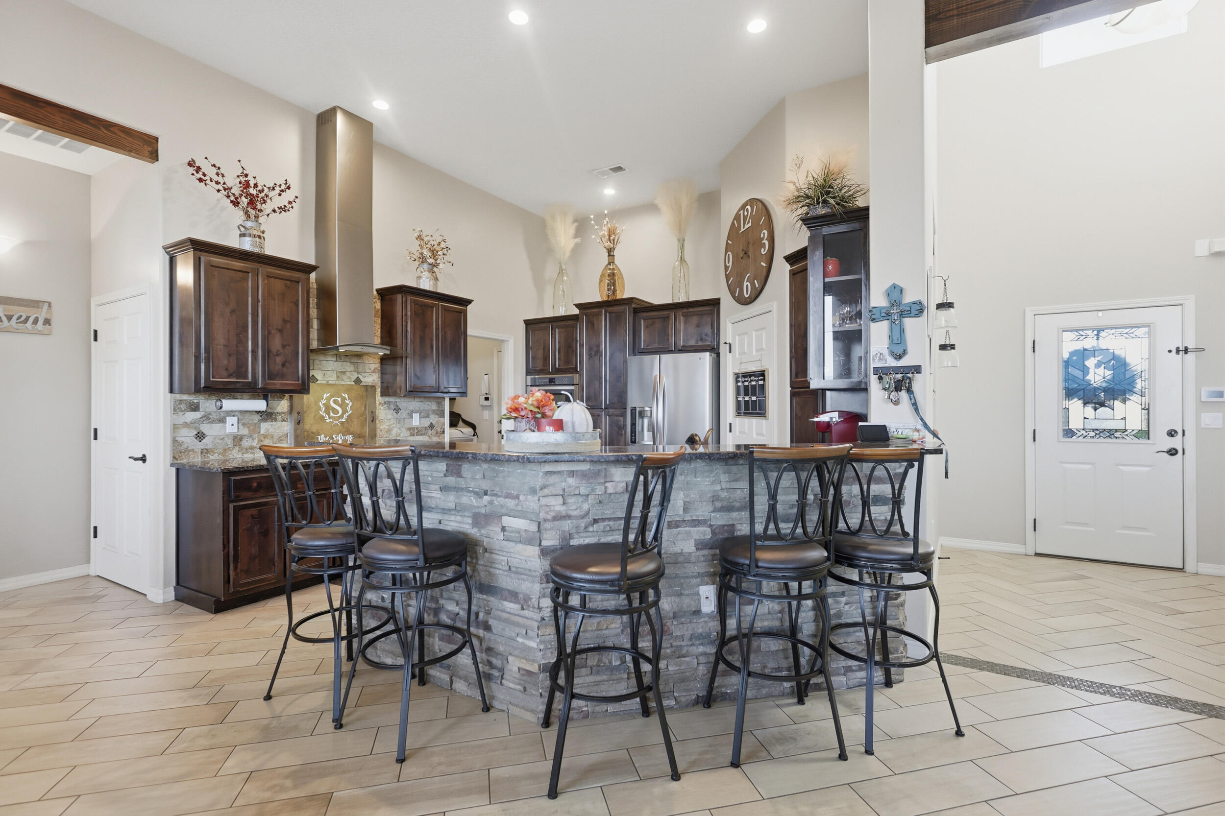 2560 Firewheel Avenue SW