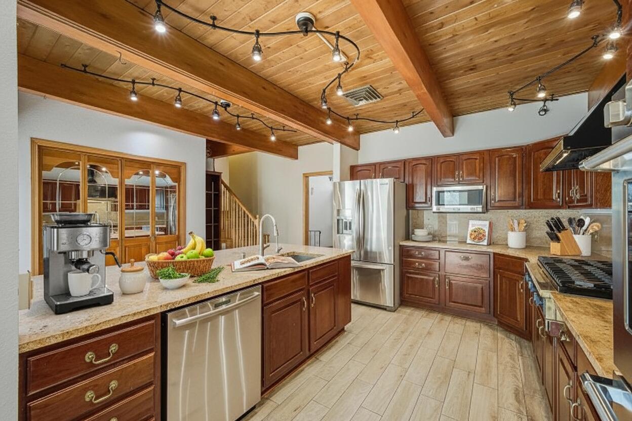 720 Lamp Post Circle SE