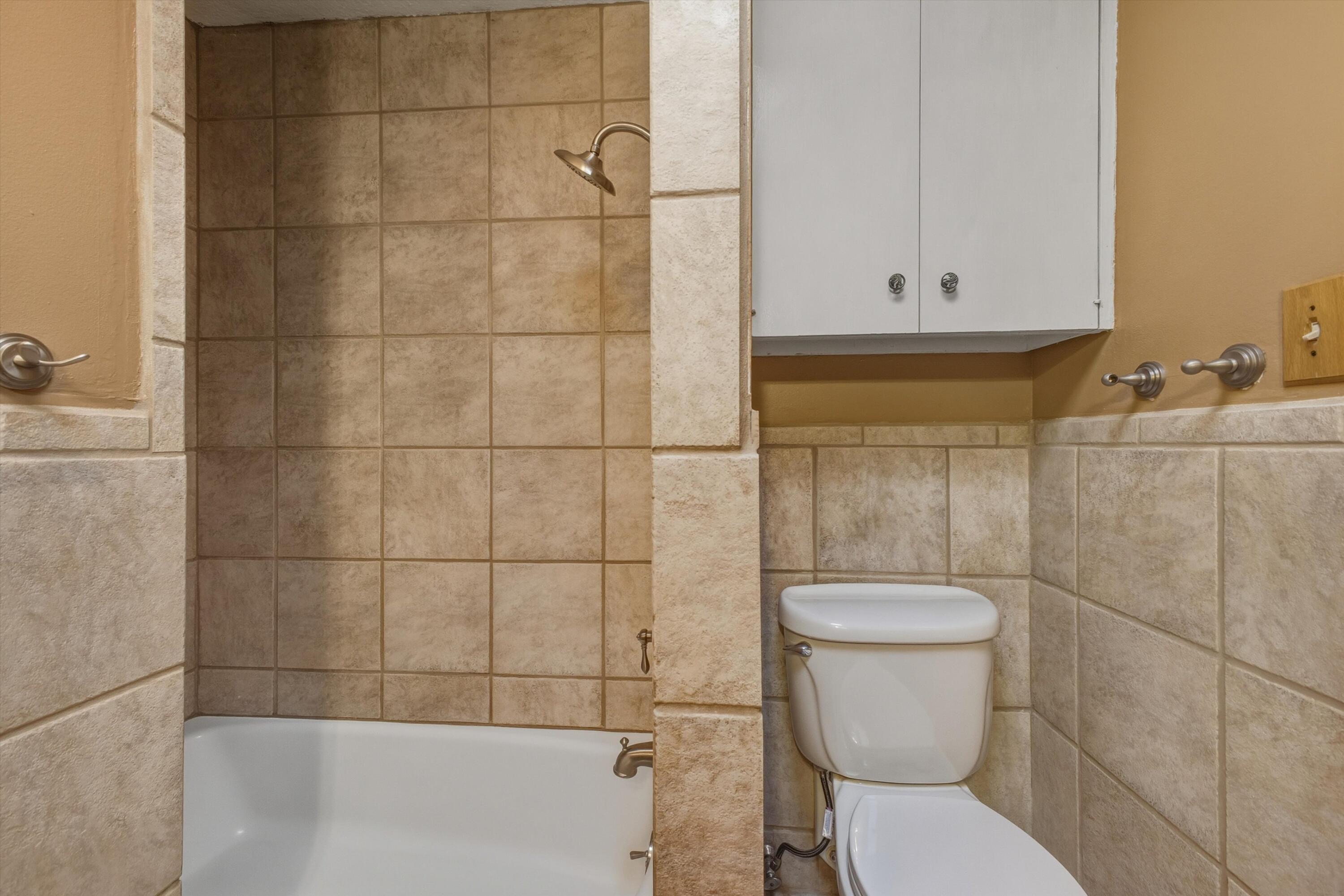 720 Lamp Post Circle SE