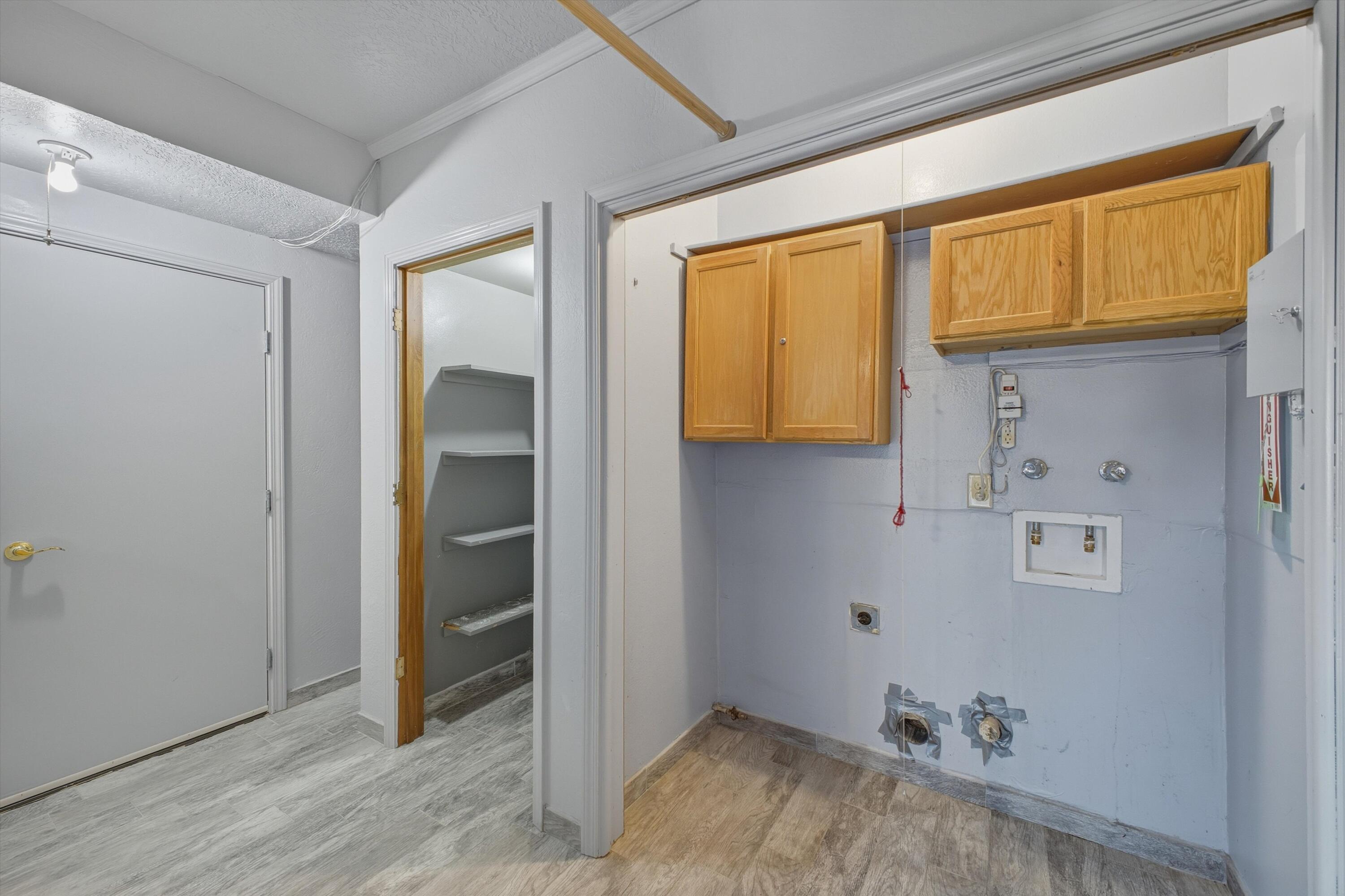 720 Lamp Post Circle SE