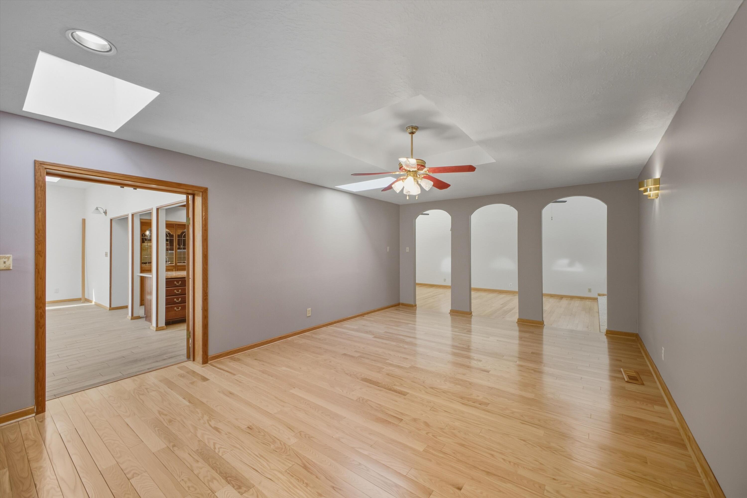 720 Lamp Post Circle SE