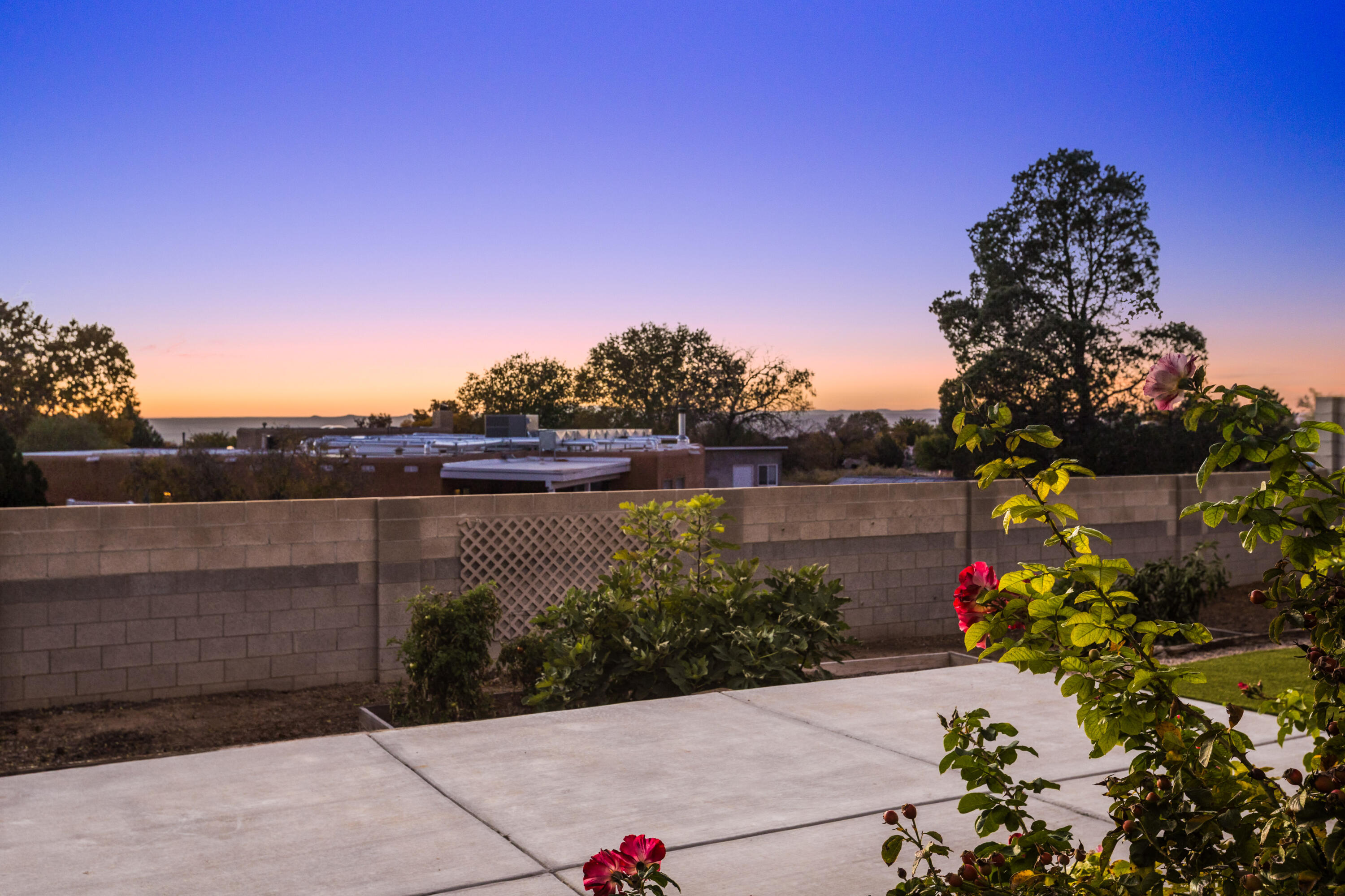 5517 Sonata Drive NE