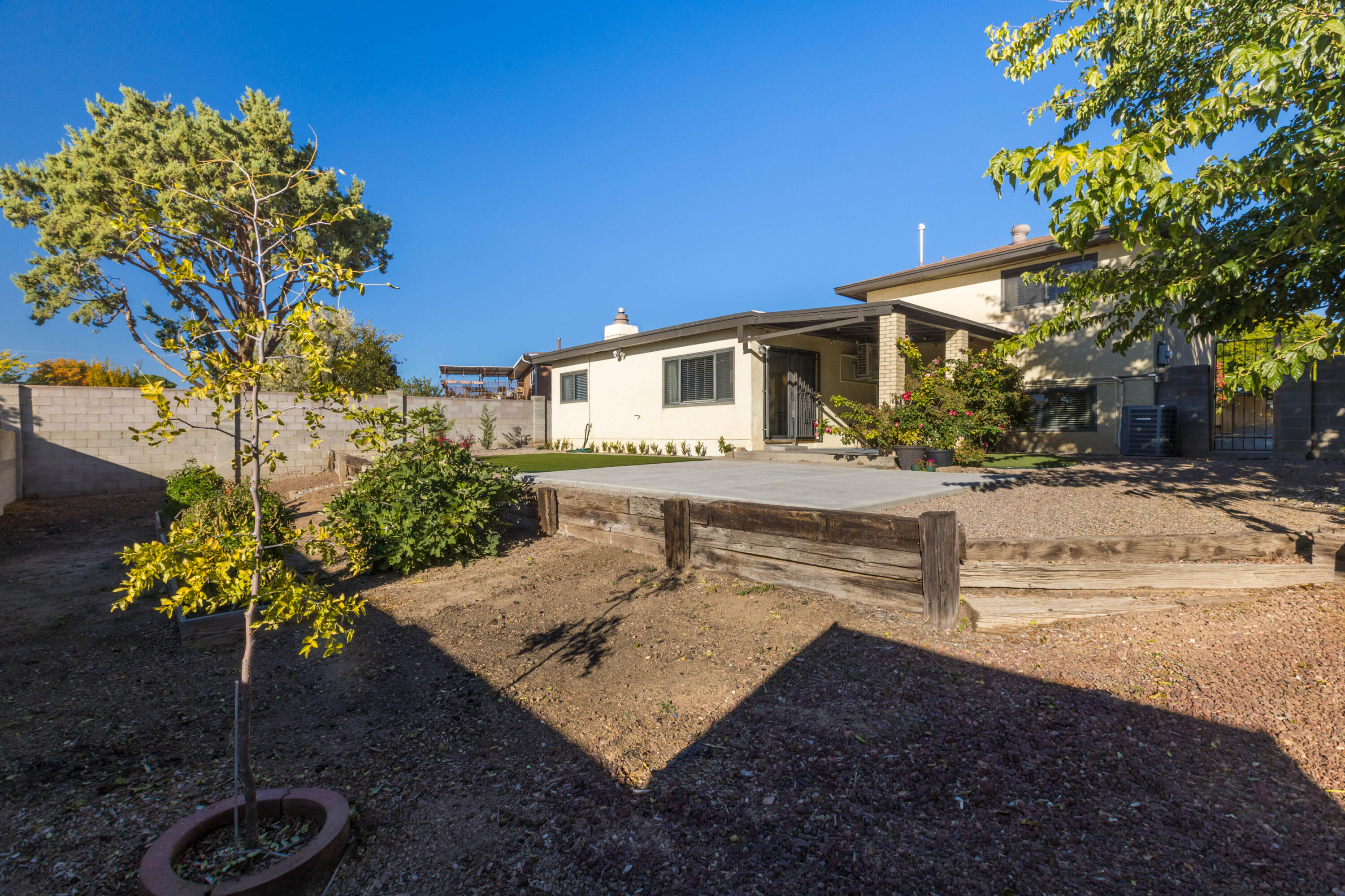 5517 Sonata Drive NE