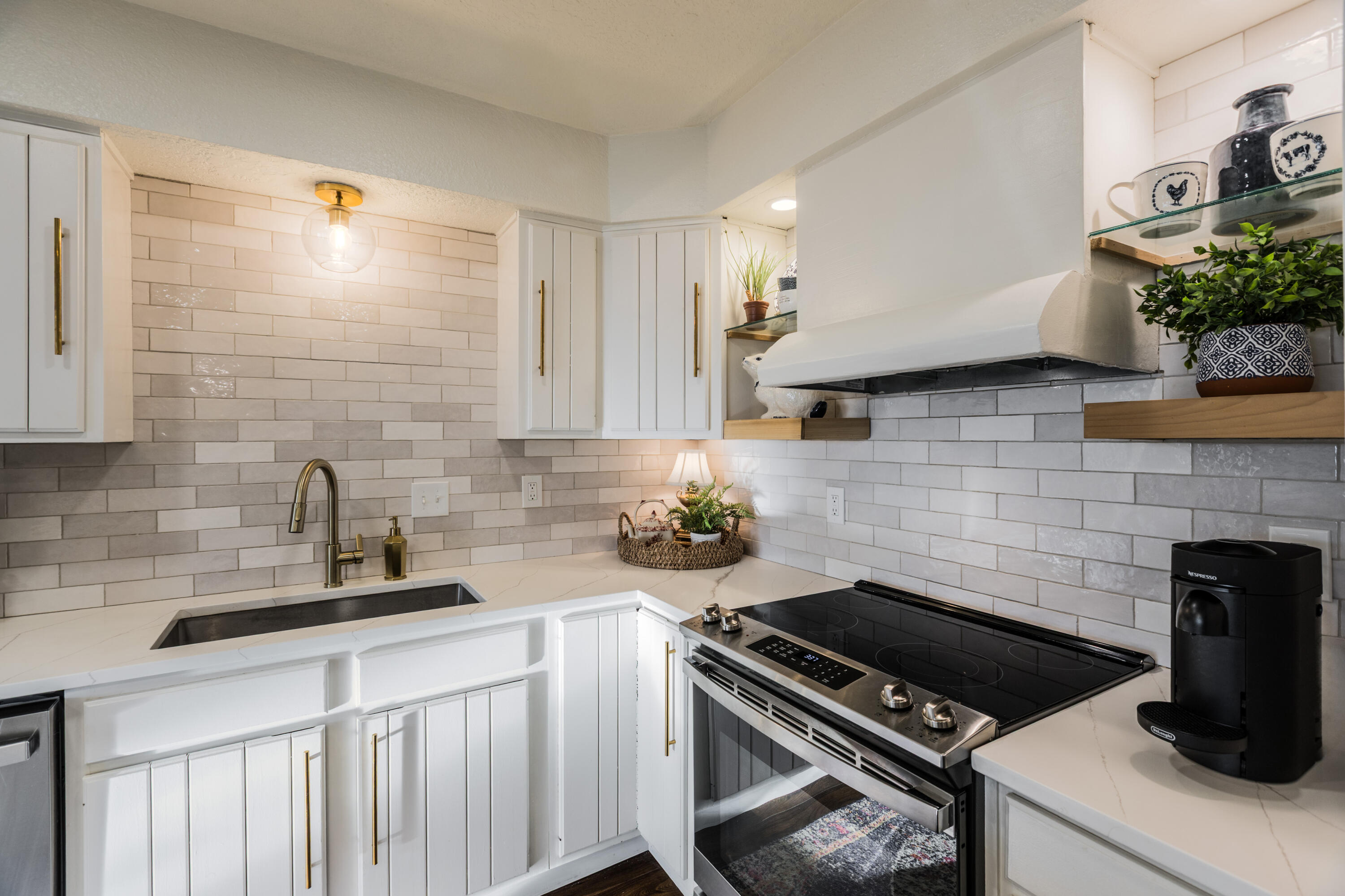 5517 Sonata Drive NE