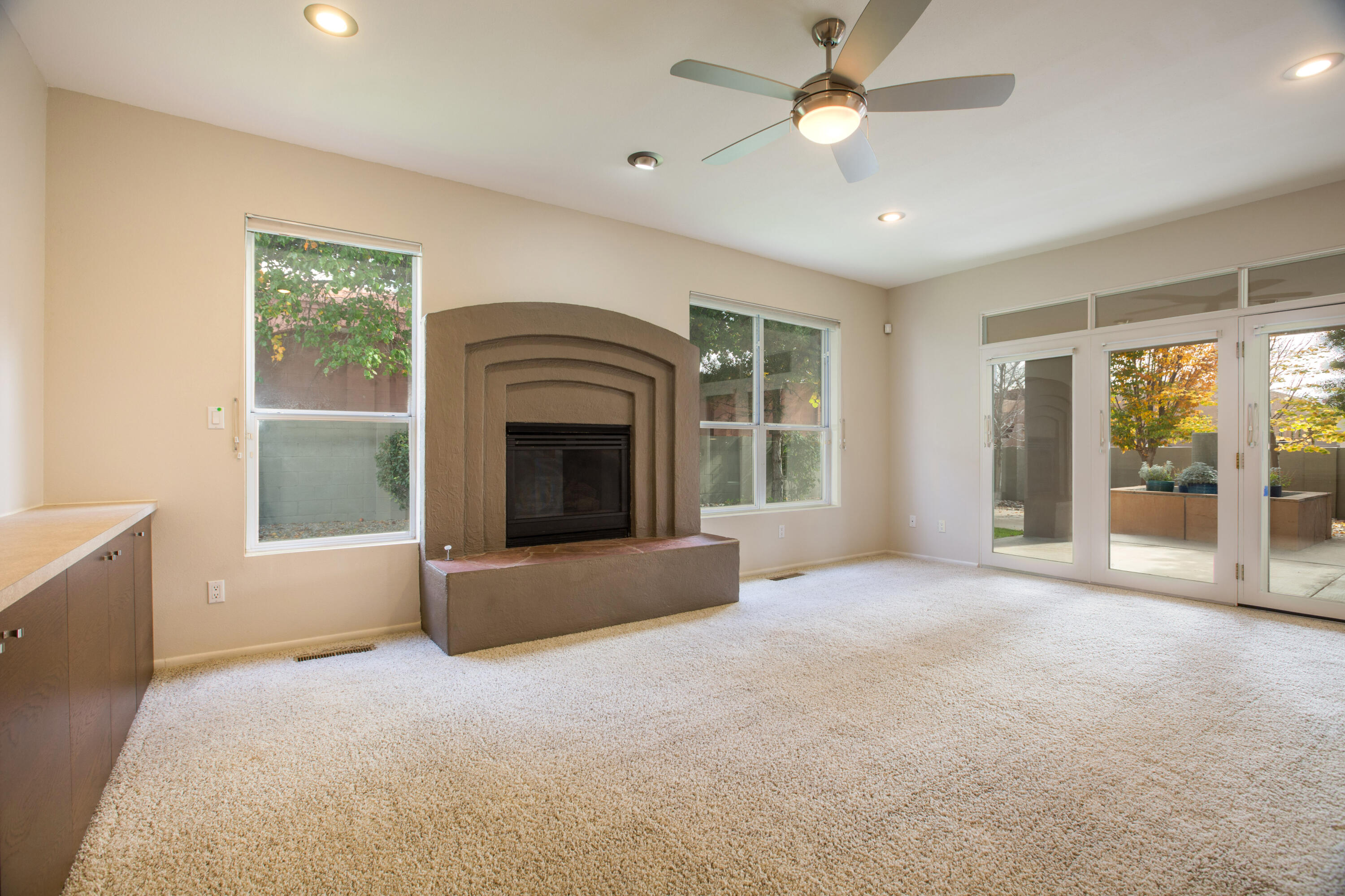 8400 Chateau Drive NE