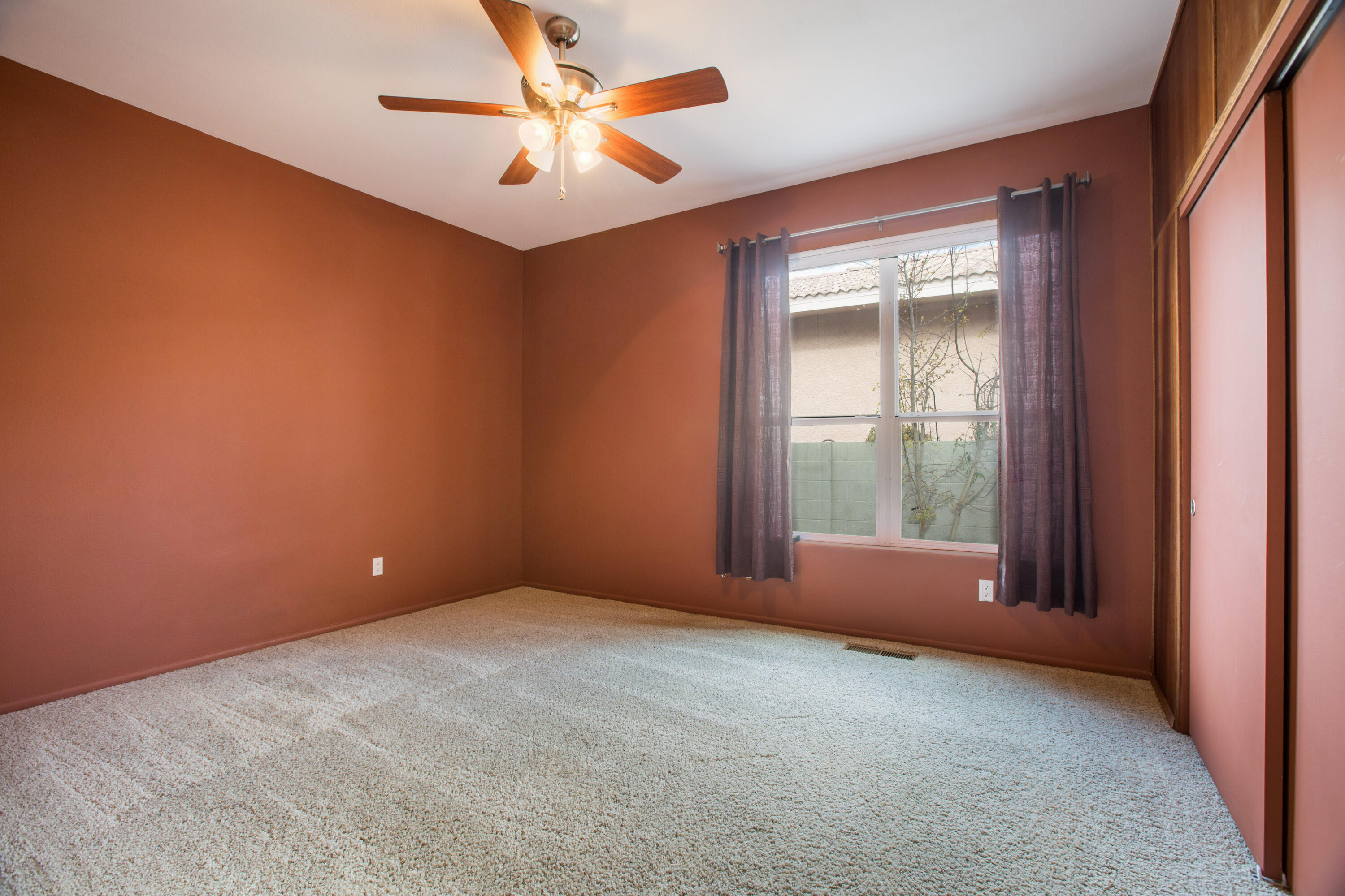 8400 Chateau Drive NE