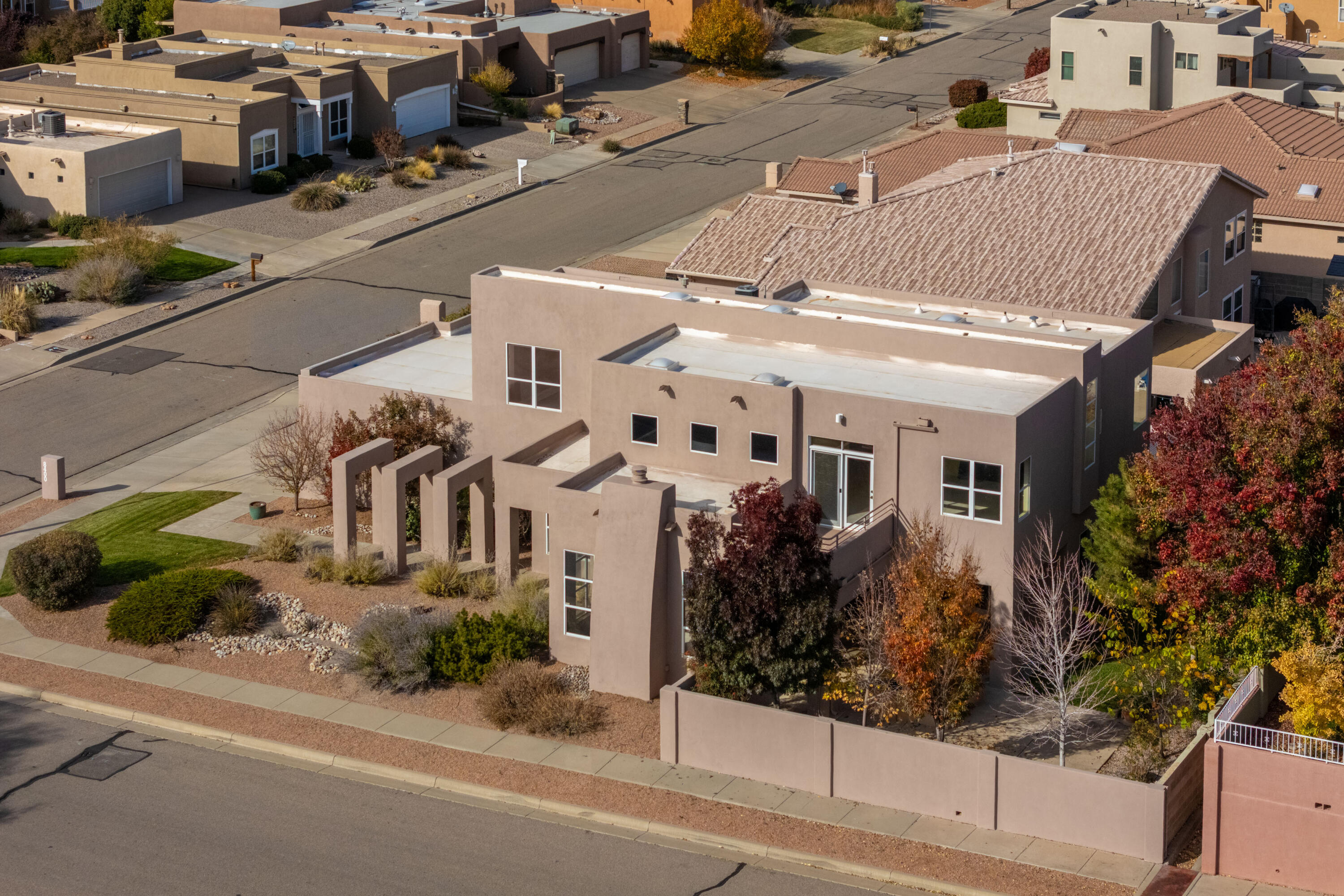 8400 Chateau Drive NE