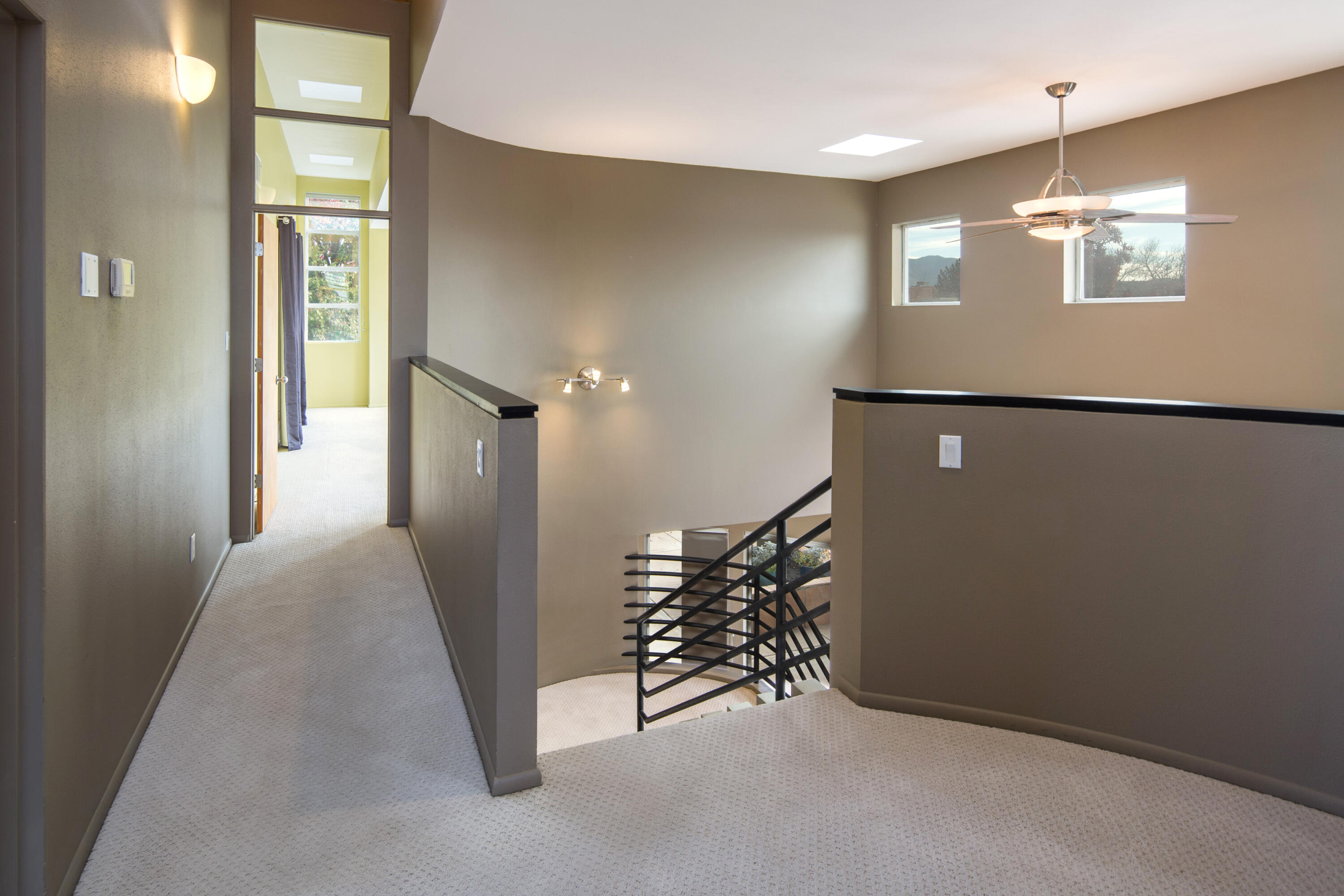 8400 Chateau Drive NE