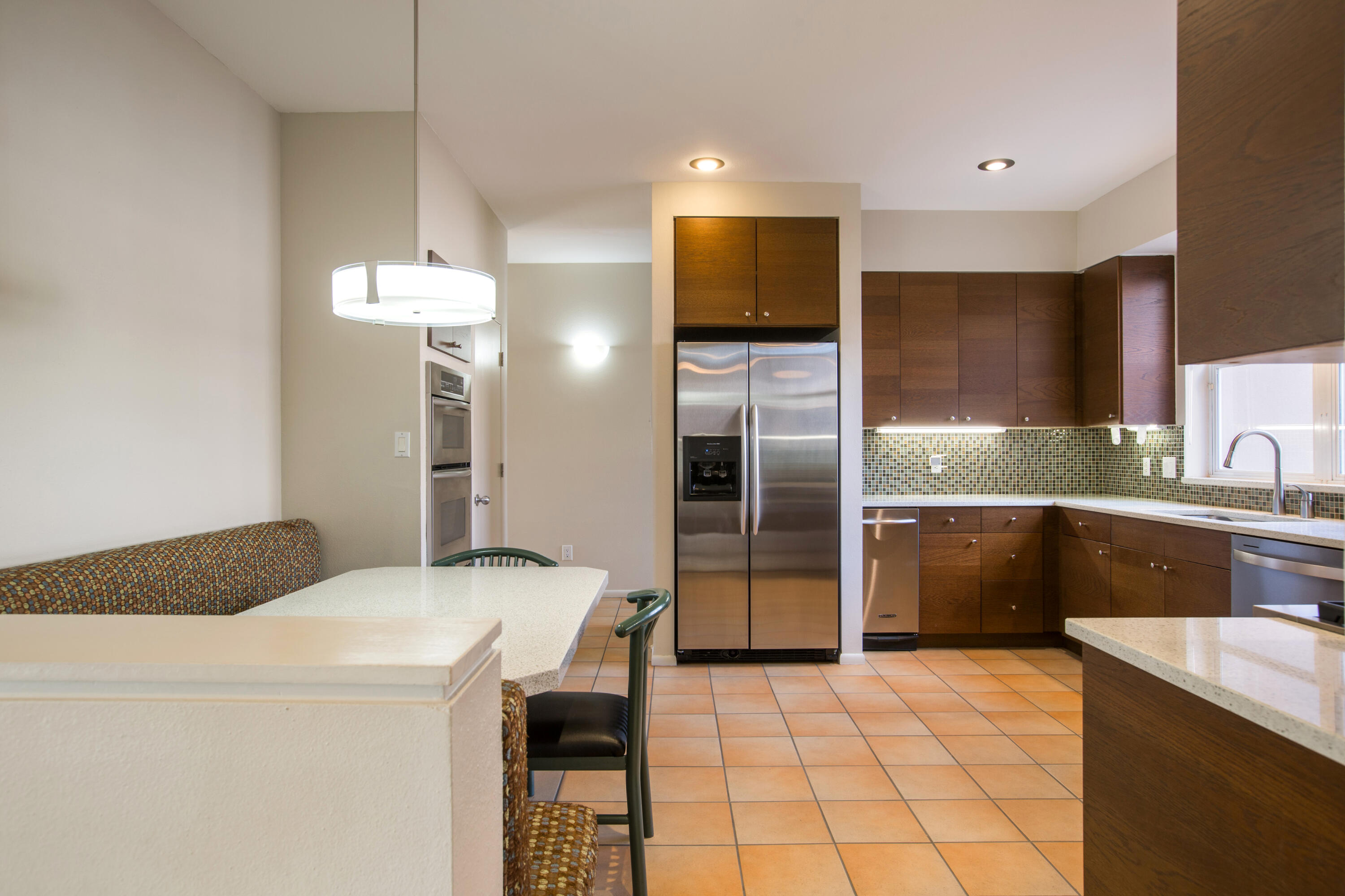 8400 Chateau Drive NE