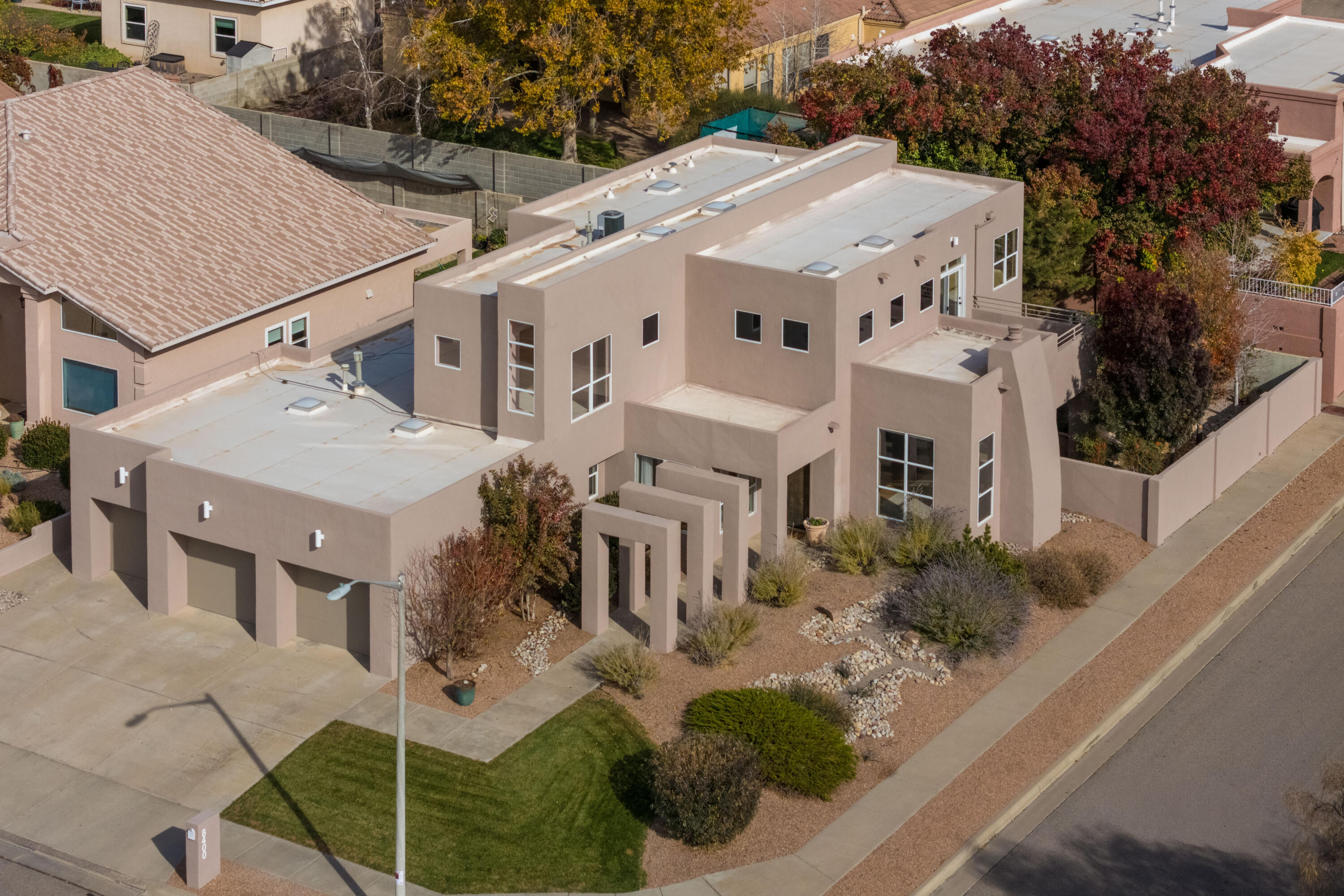 8400 Chateau Drive NE