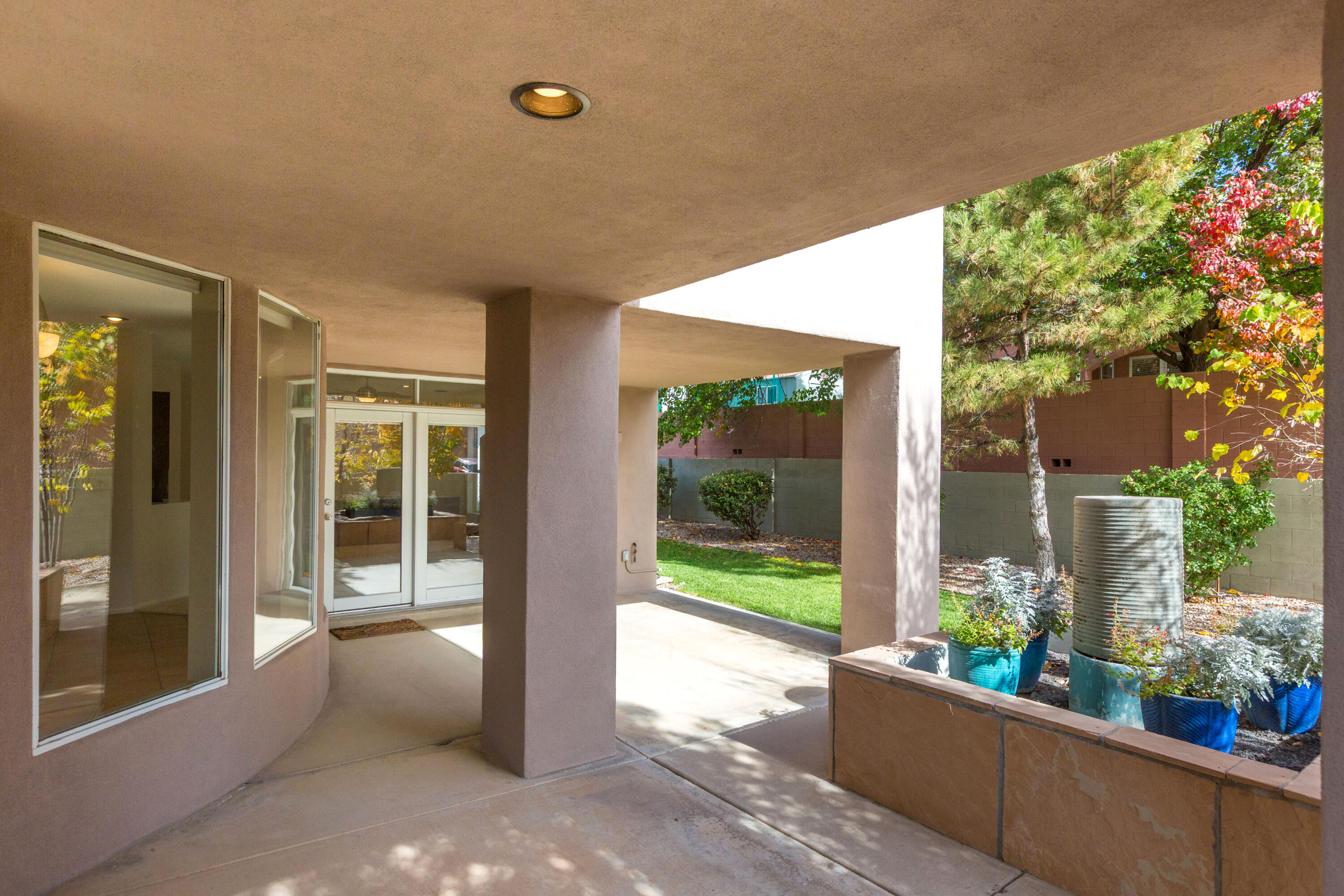 8400 Chateau Drive NE