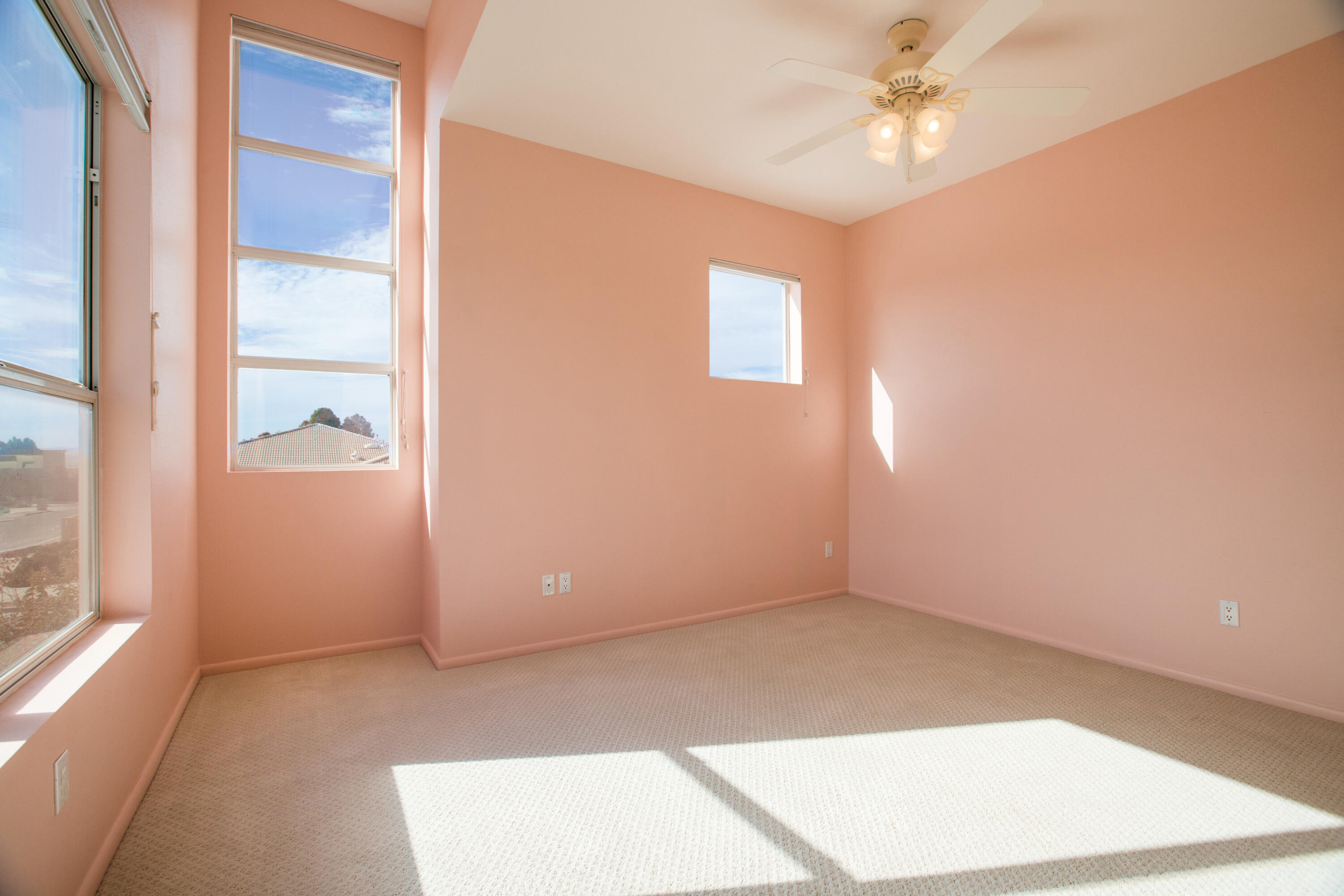 8400 Chateau Drive NE