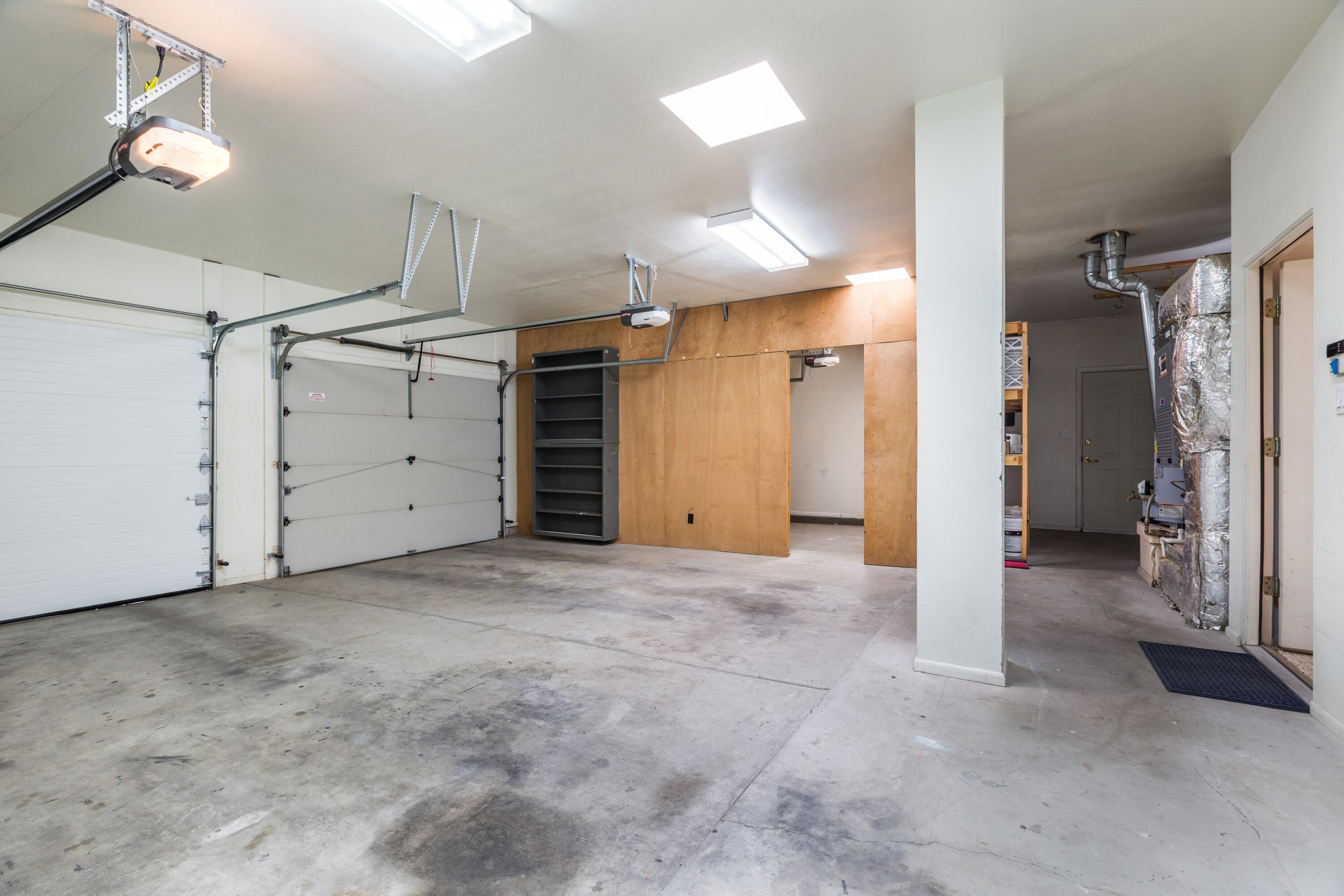 8400 Chateau Drive NE