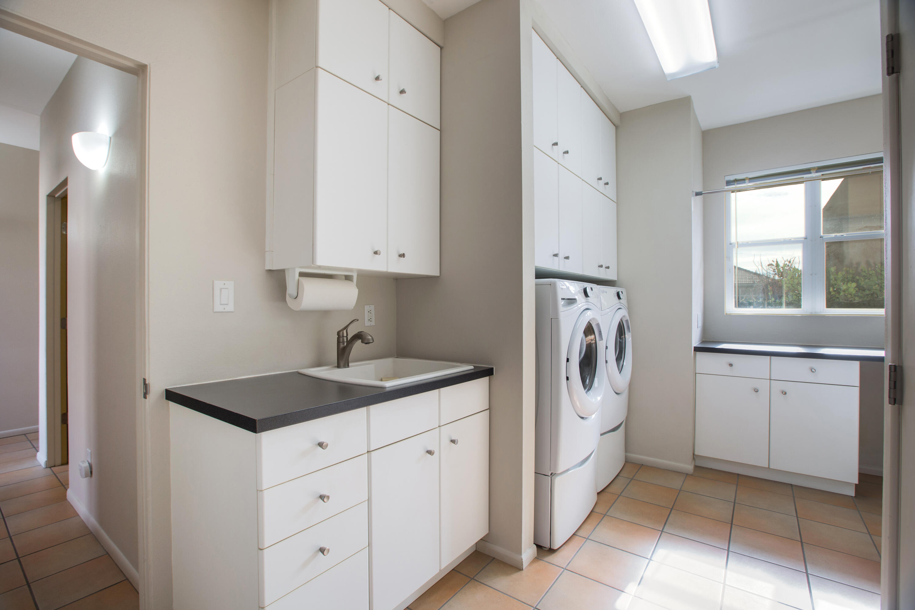 8400 Chateau Drive NE