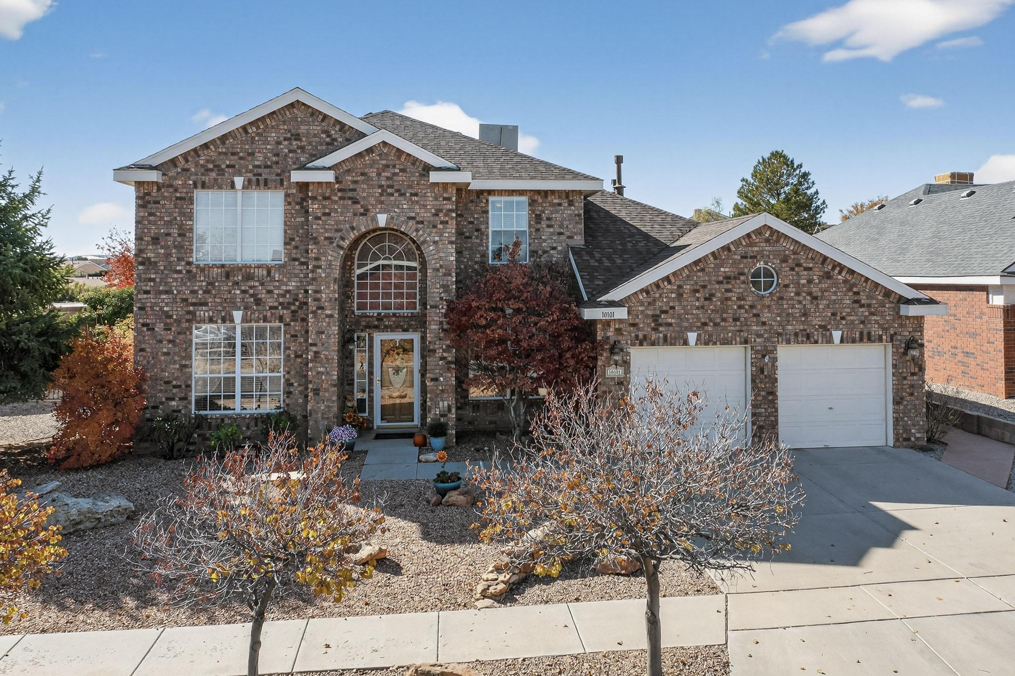 10101 Showlow Street NW