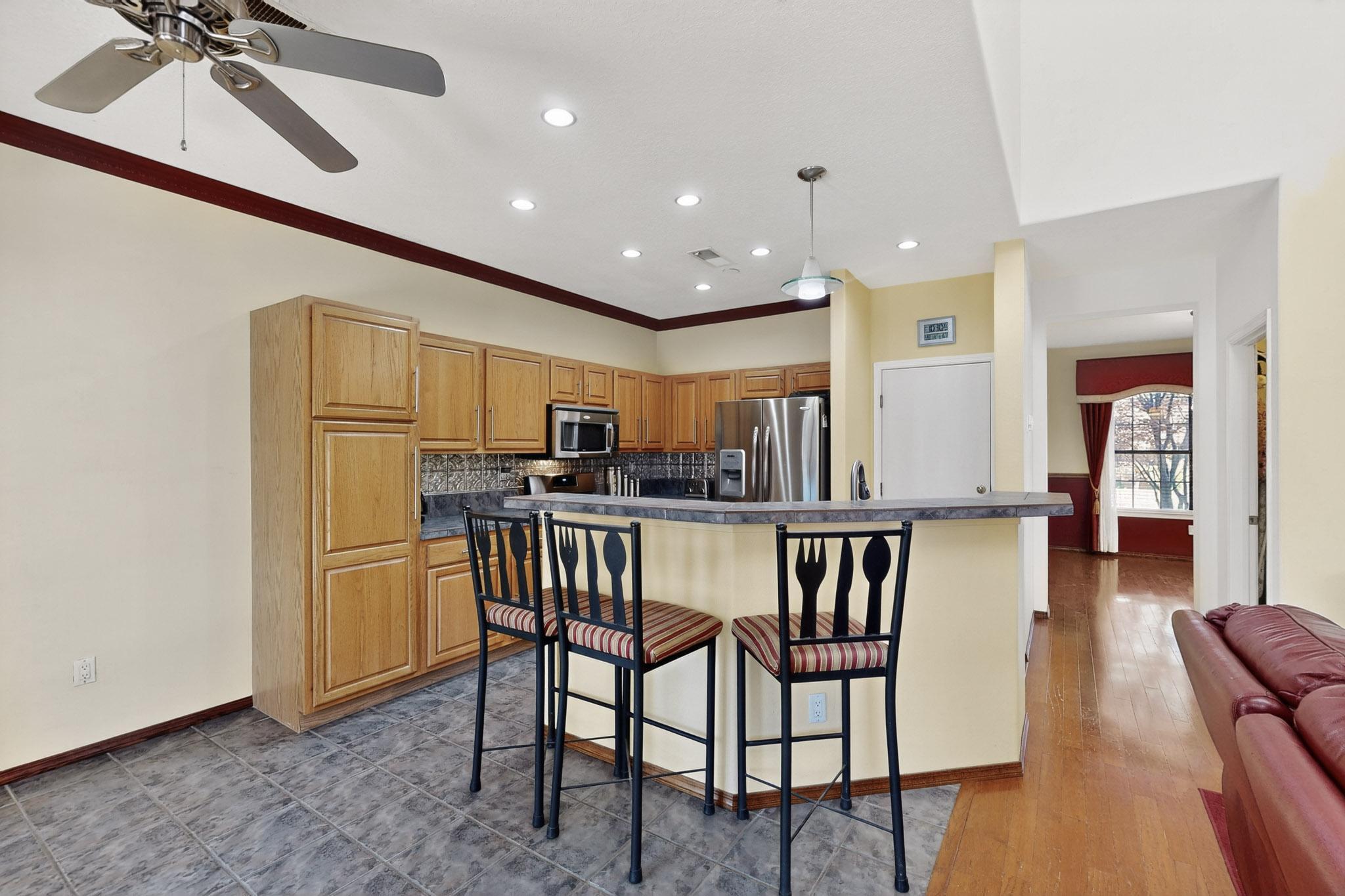 10101 Showlow Street NW