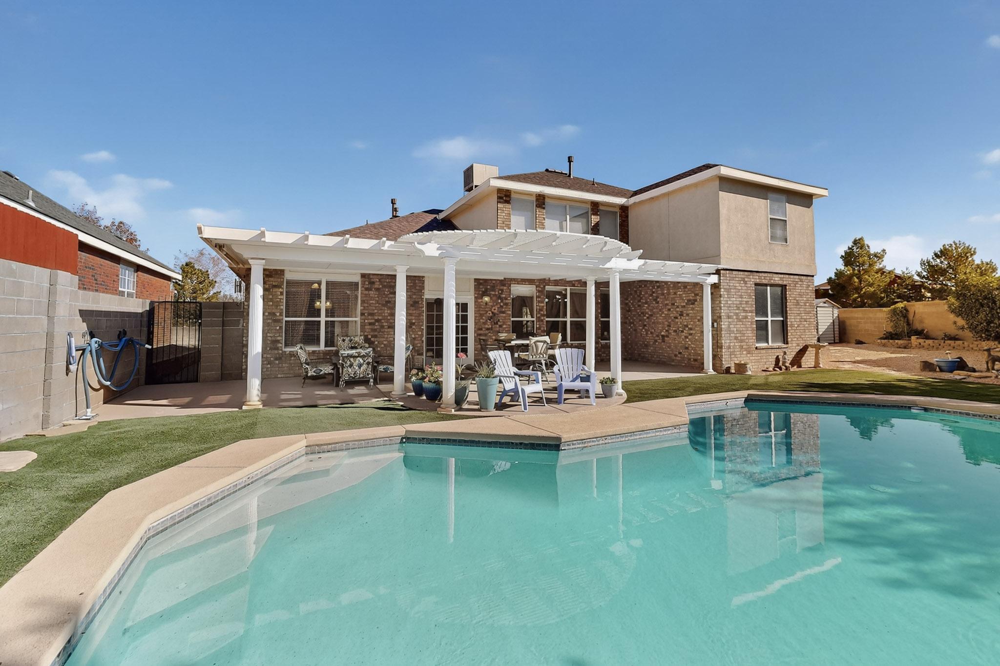 10101 Showlow Street NW