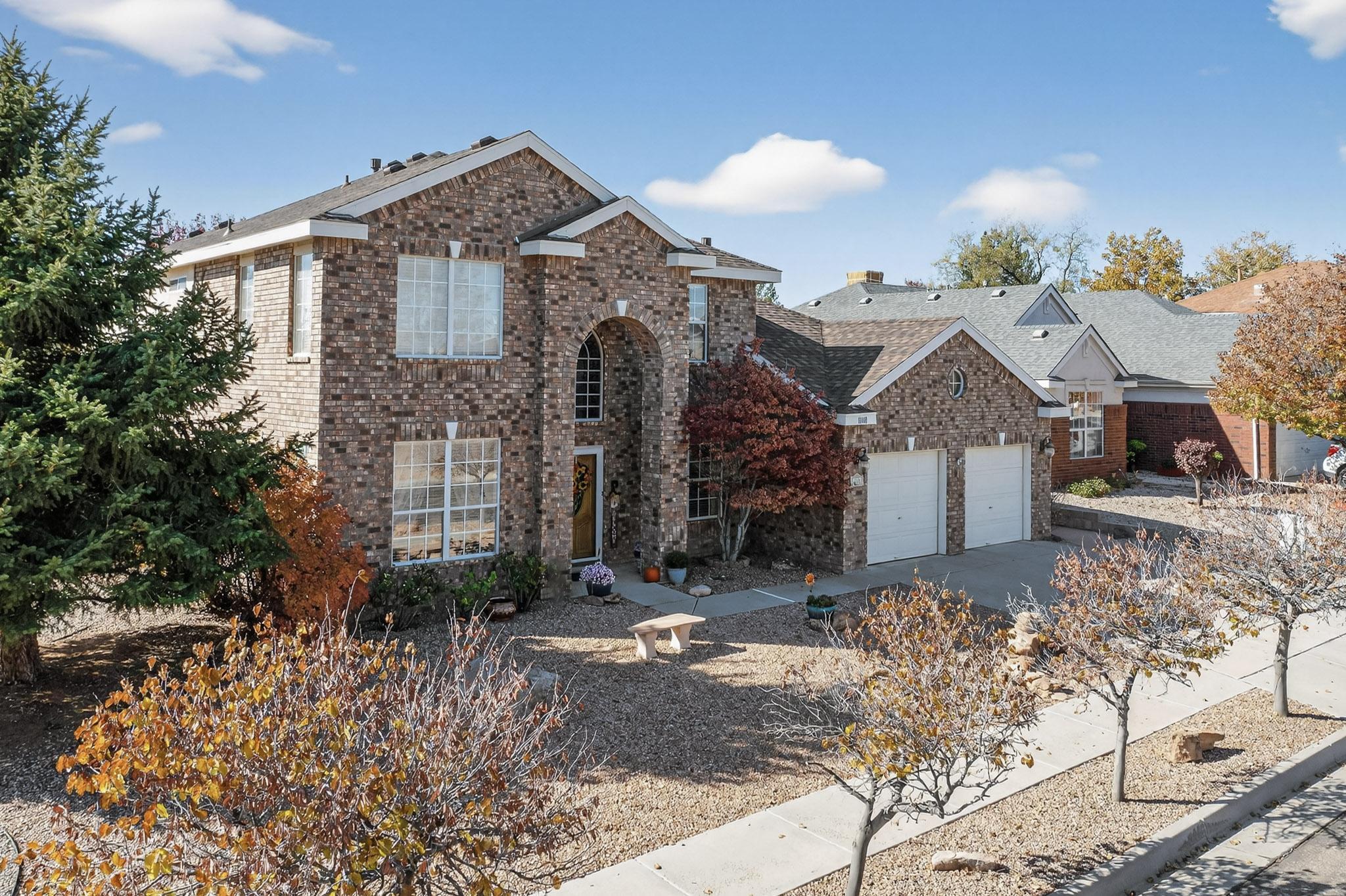 10101 Showlow Street NW