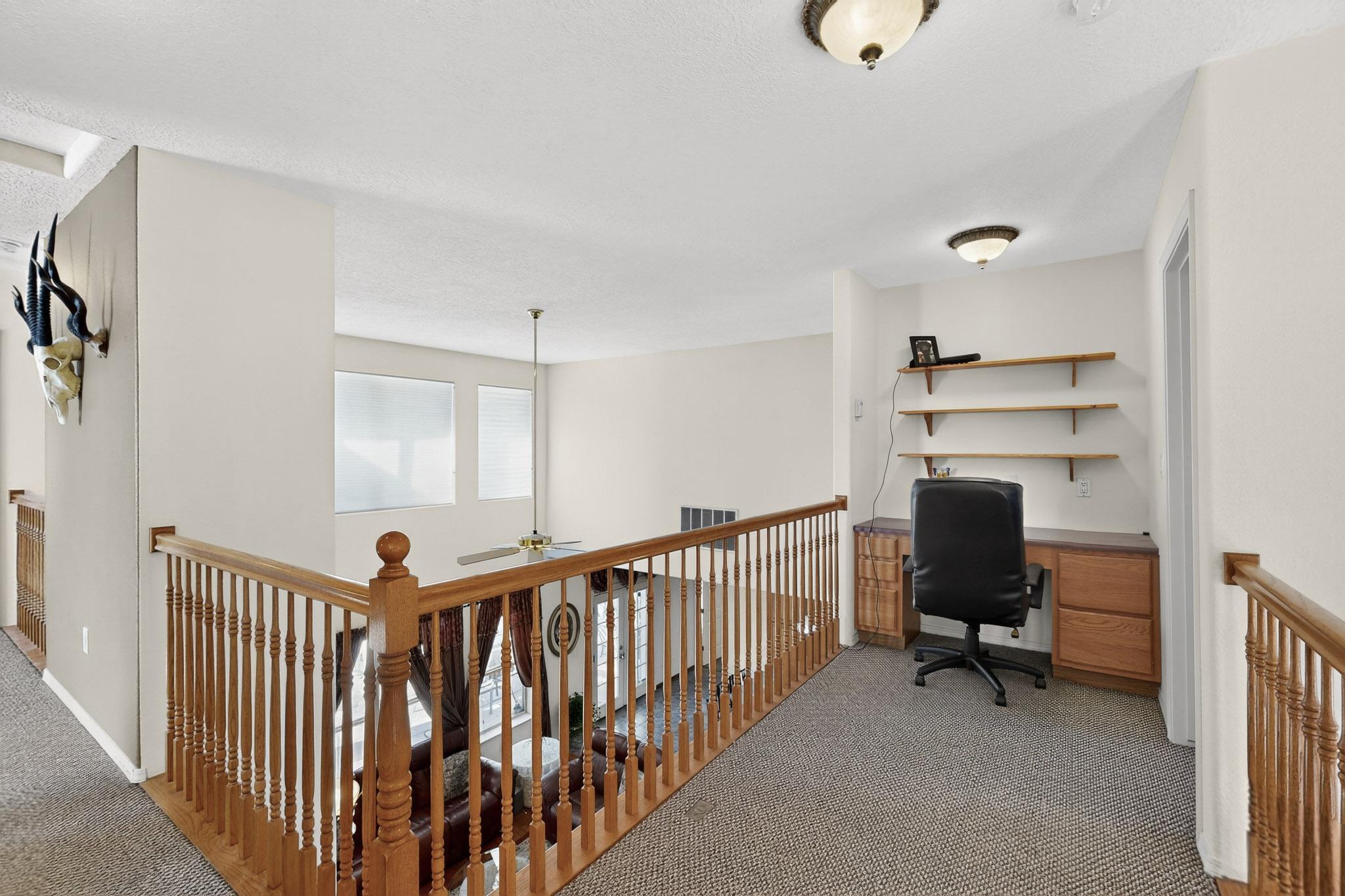 10101 Showlow Street NW