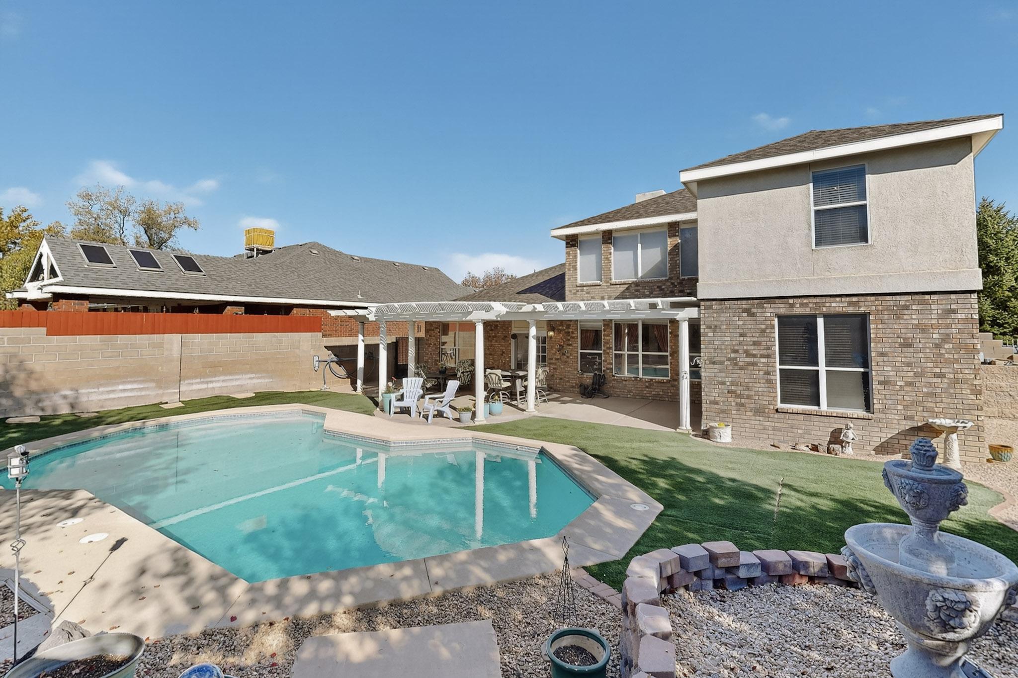 10101 Showlow Street NW