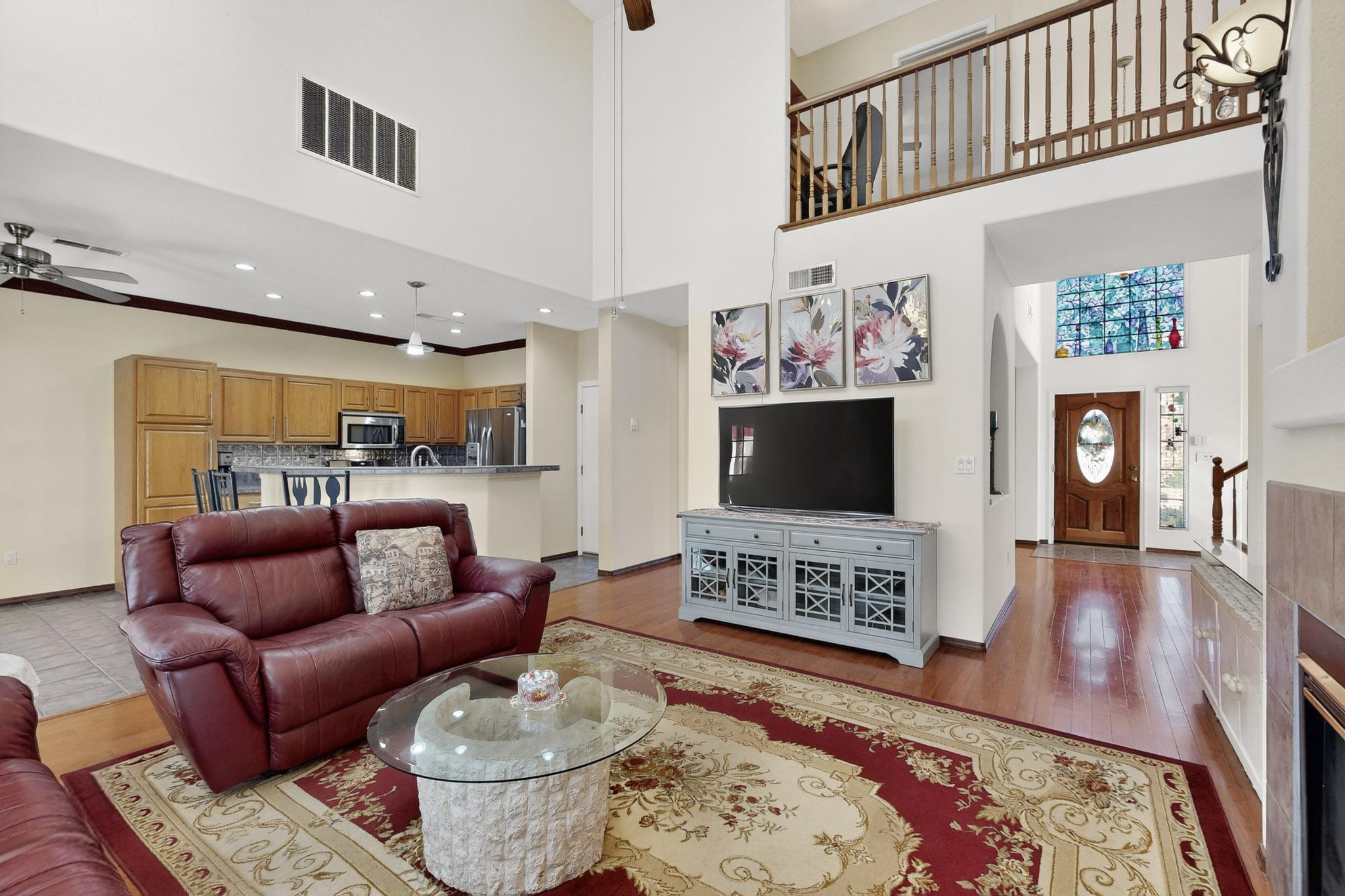 10101 Showlow Street NW