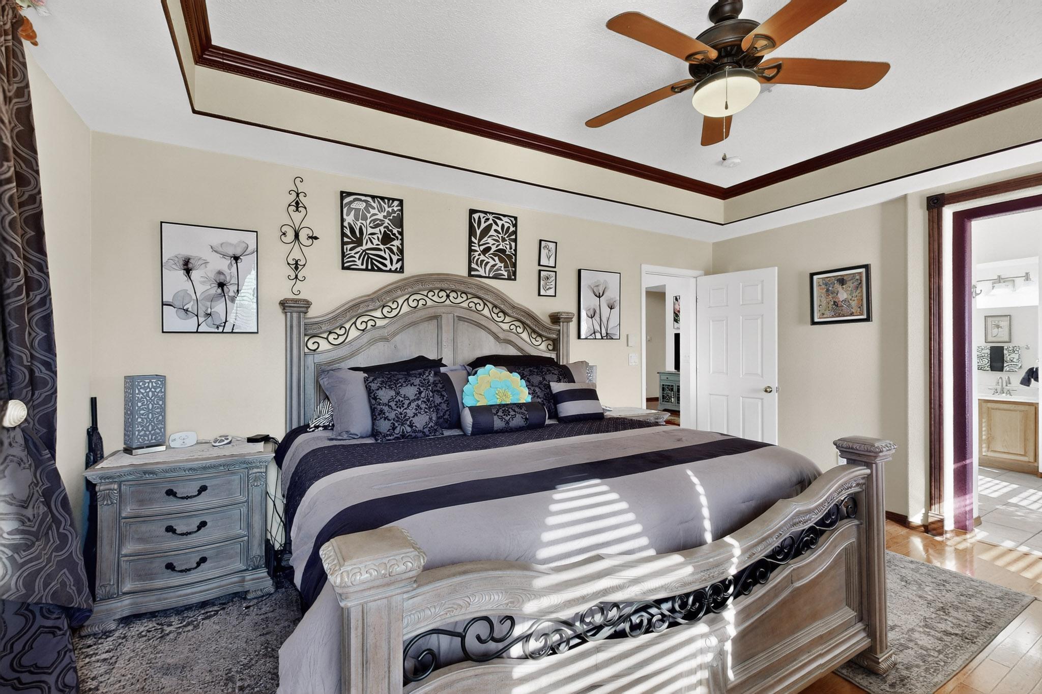 10101 Showlow Street NW