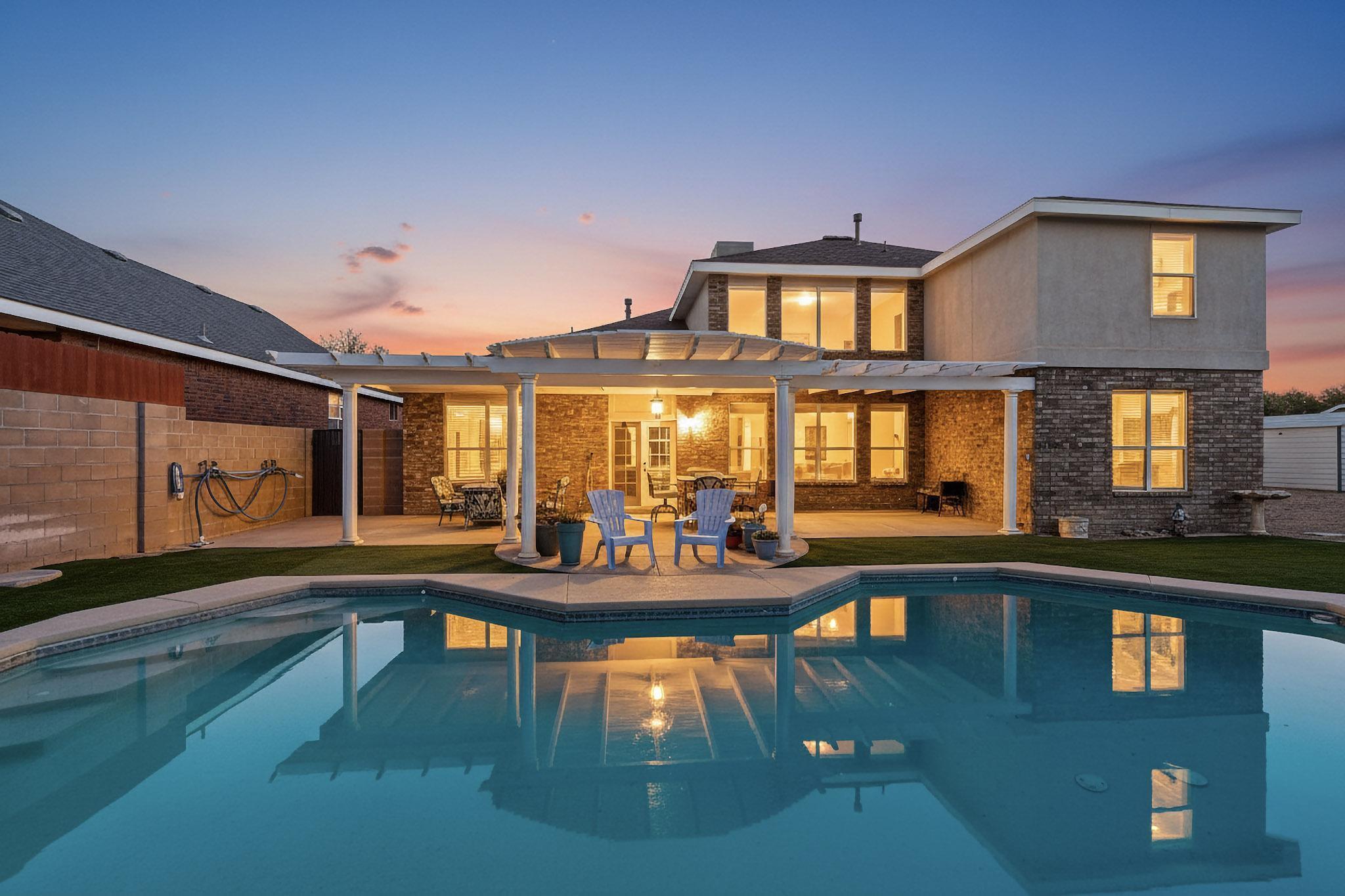 10101 Showlow Street NW