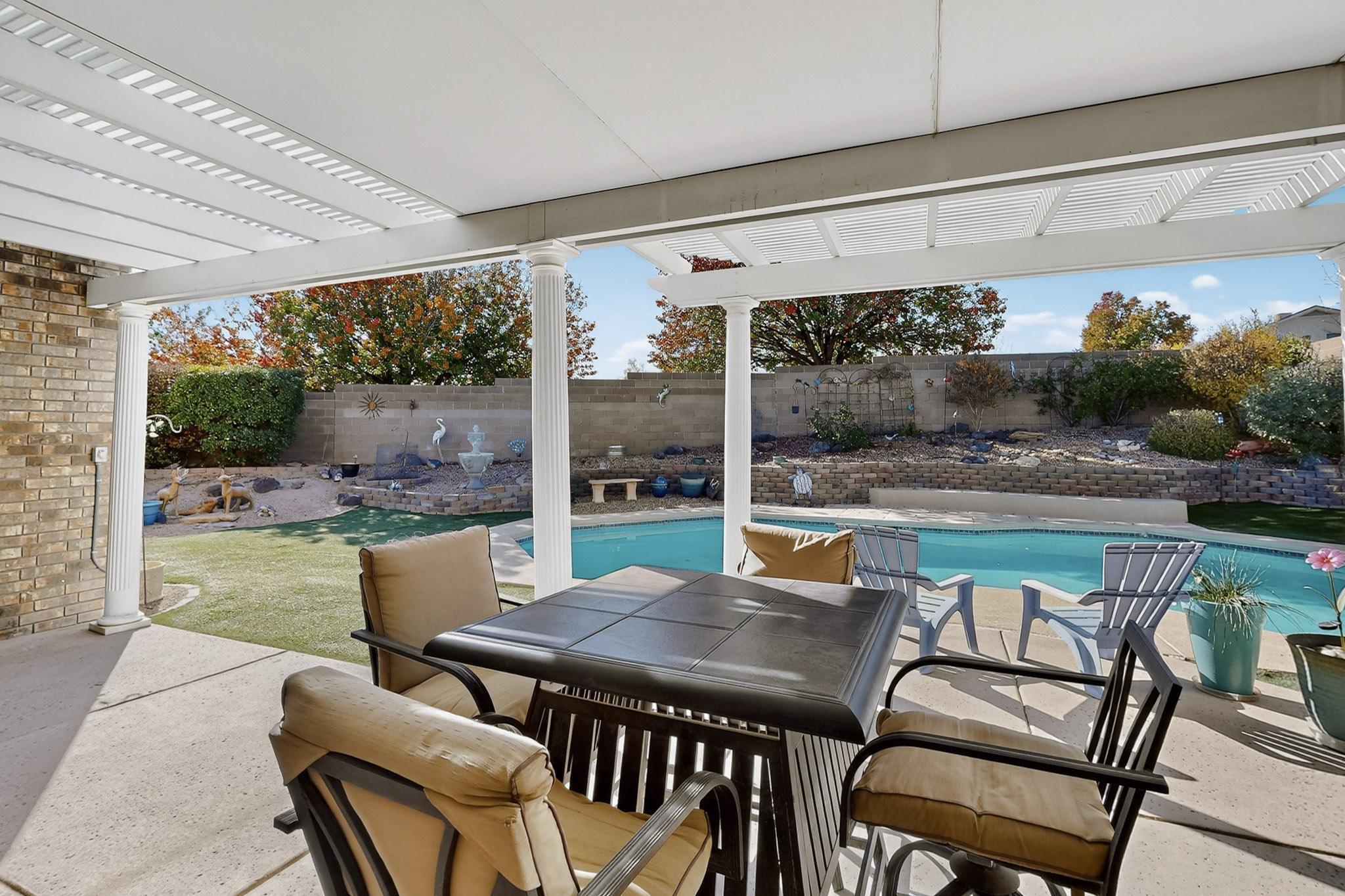 10101 Showlow Street NW