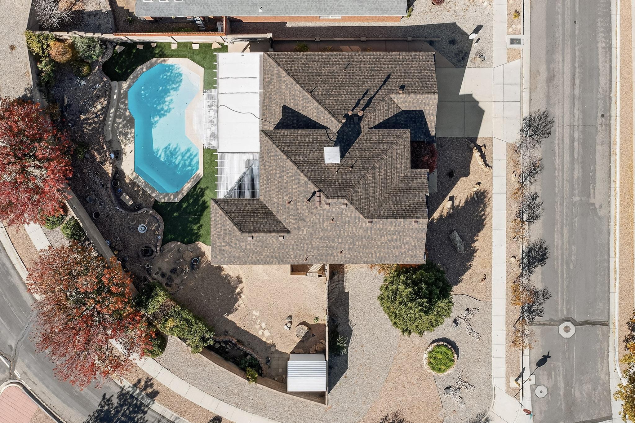 10101 Showlow Street NW