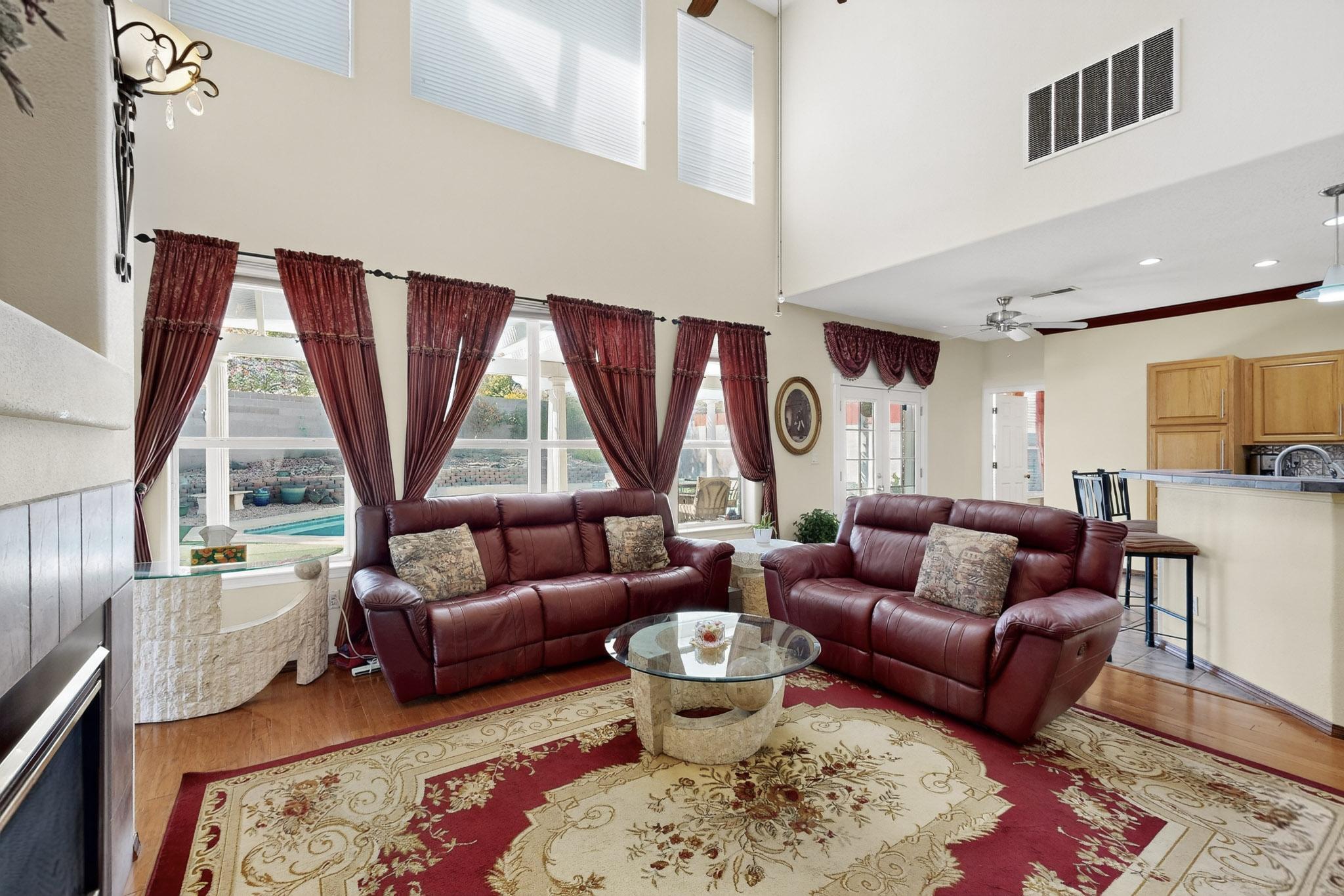 10101 Showlow Street NW