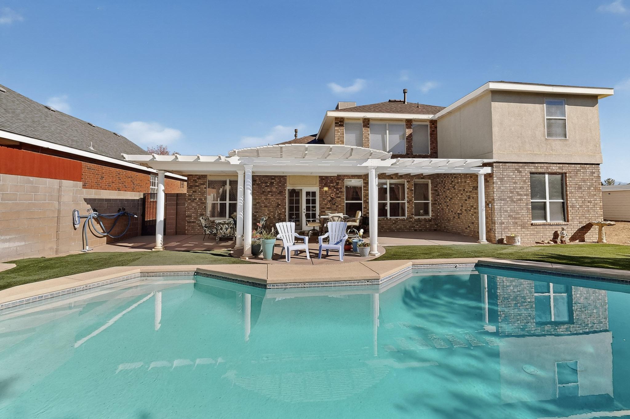 10101 Showlow Street NW