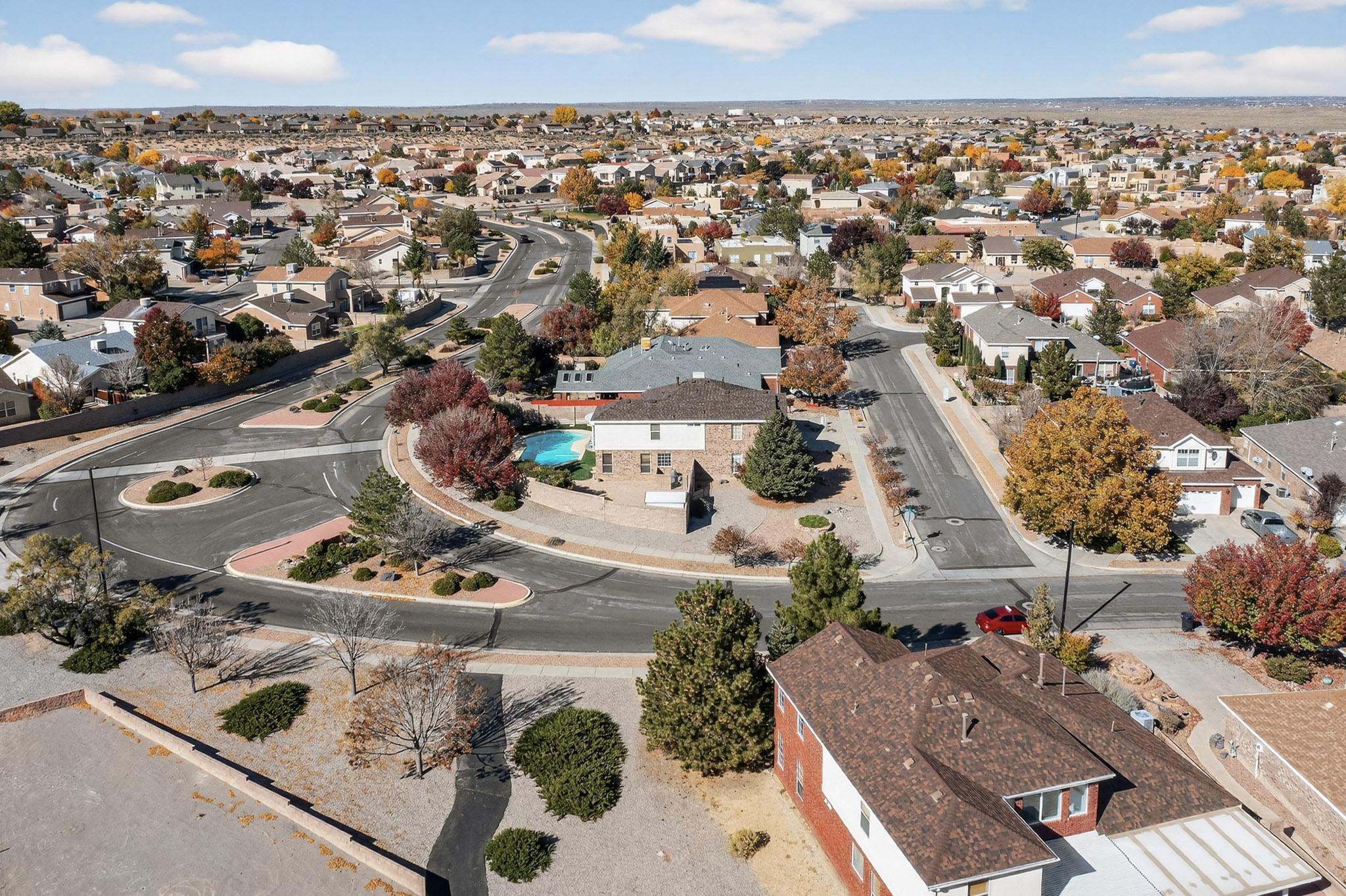 10101 Showlow Street NW