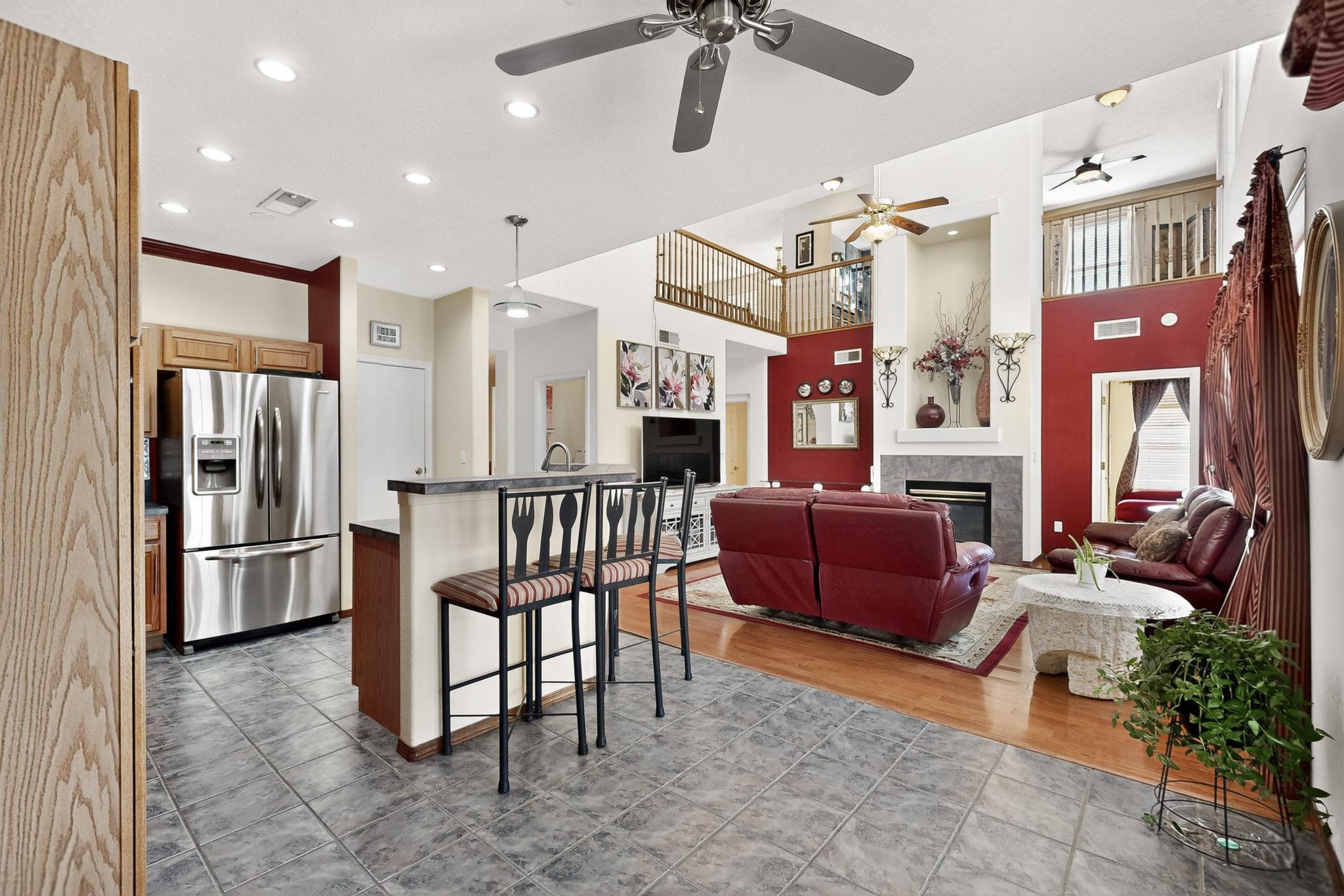 10101 Showlow Street NW