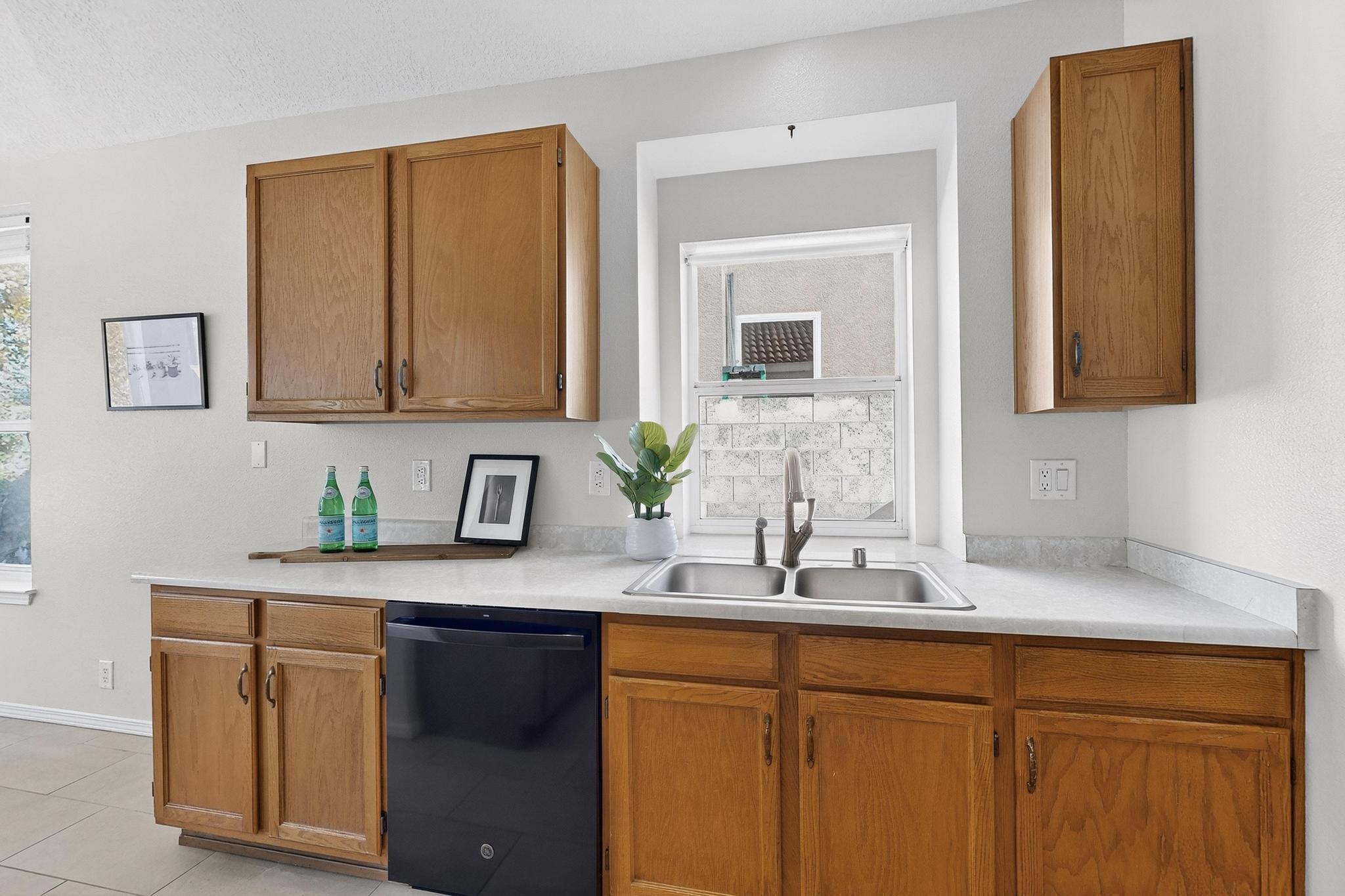 6401 Elk Horn Drive NE