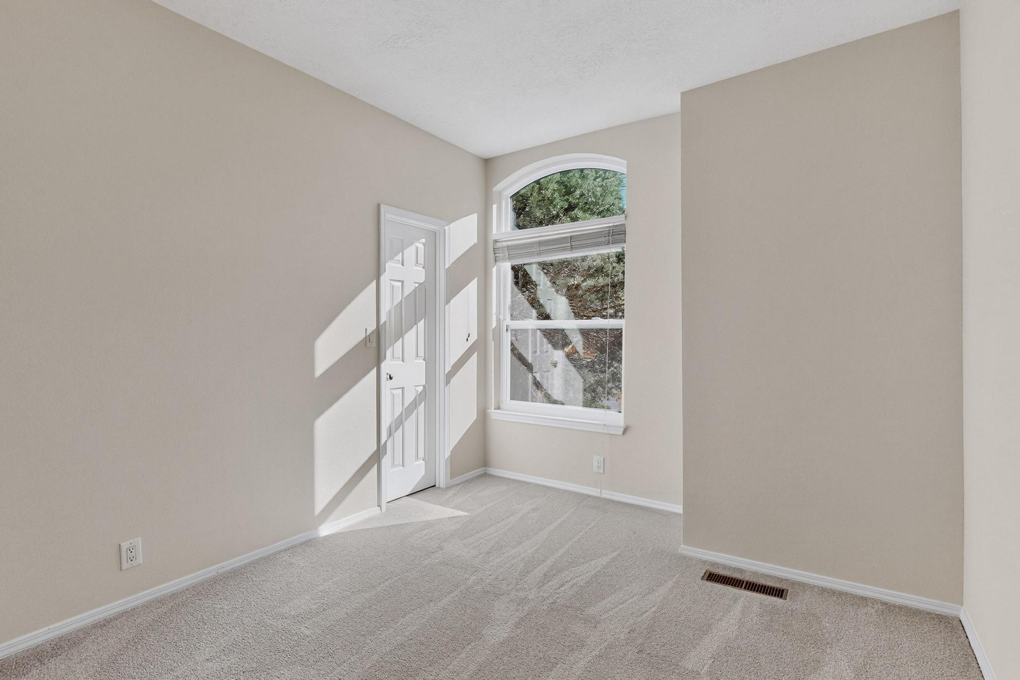 6401 Elk Horn Drive NE