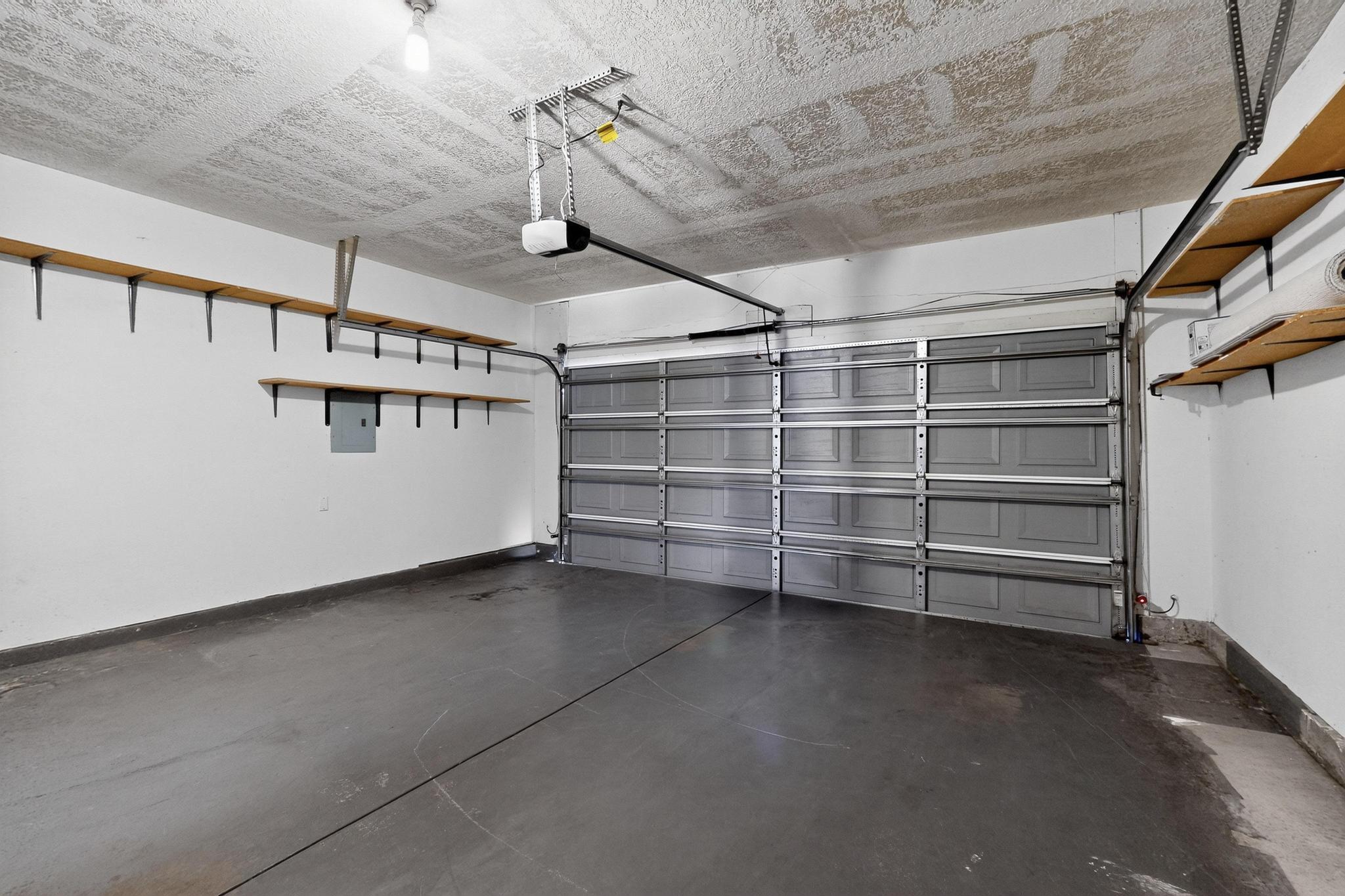 6401 Elk Horn Drive NE