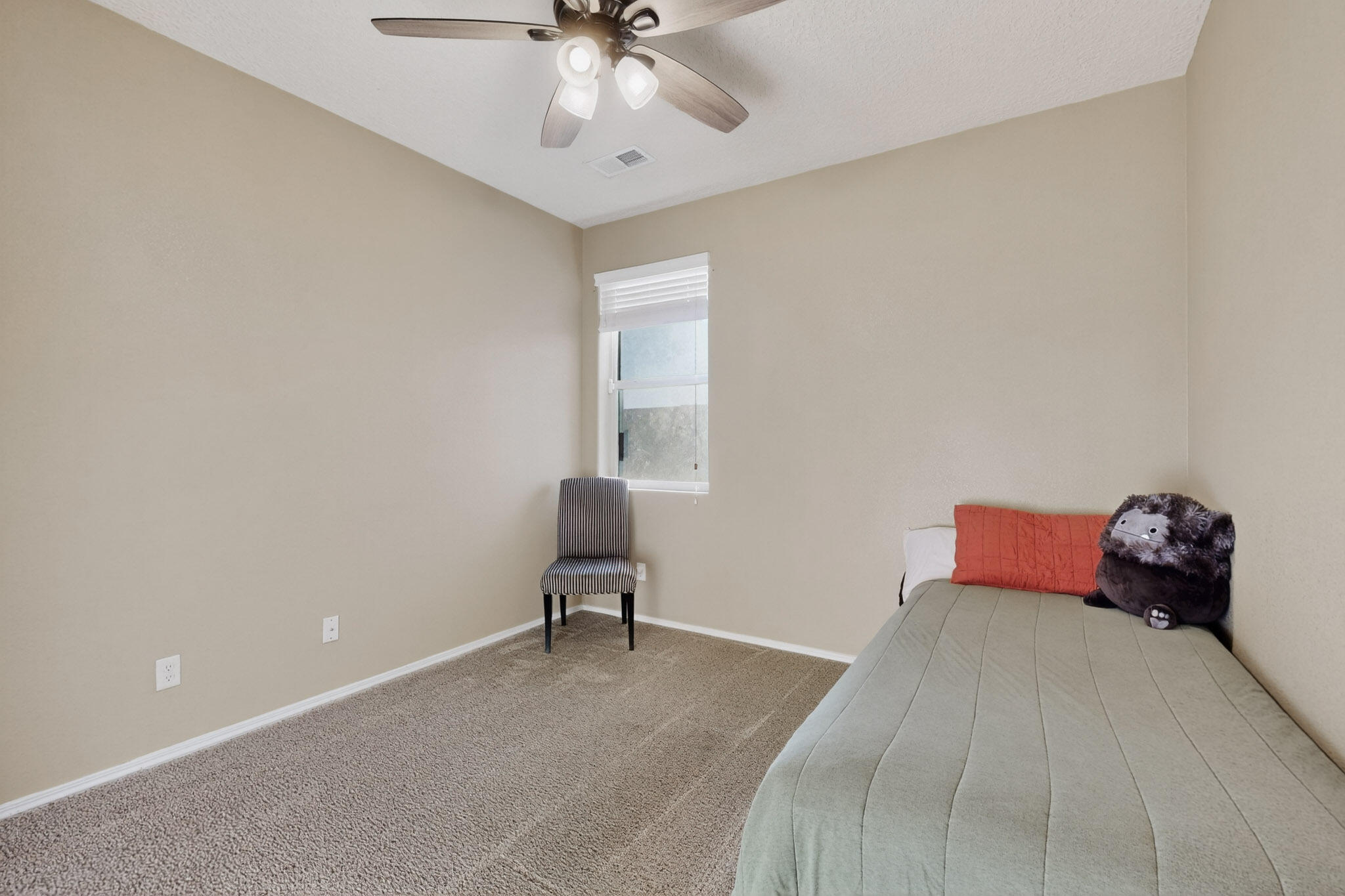 1805 Vista De Colinas Drive SE